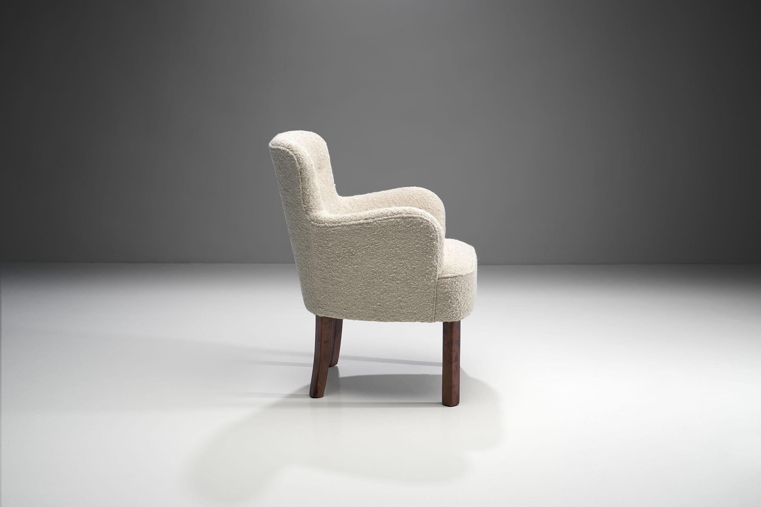 Mid-20th Century Danish Cabinetmaker Small Chair in Premium Bouclé Fabric, Denmark, 1940s