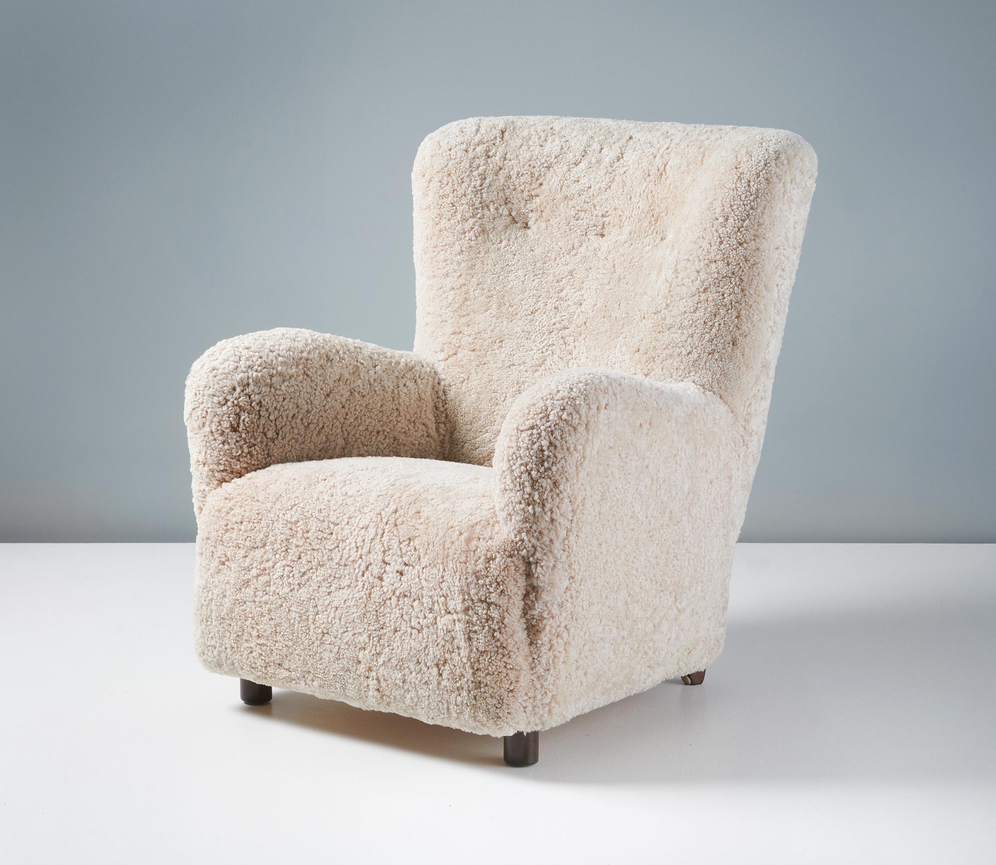 Scandinavian Modern Danish Cabinetmaker Tall Sheepskin Lounge Chair, c1940s