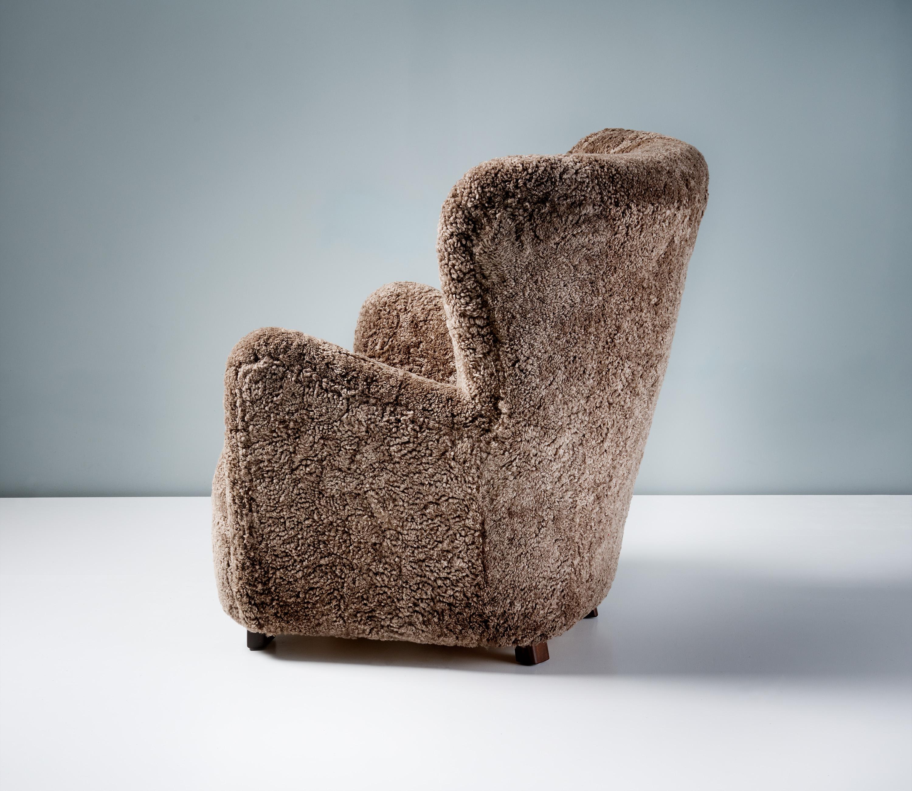 European Danish Cabinetmaker Tall Sheepskin Lounge Chair, c1940s For Sale