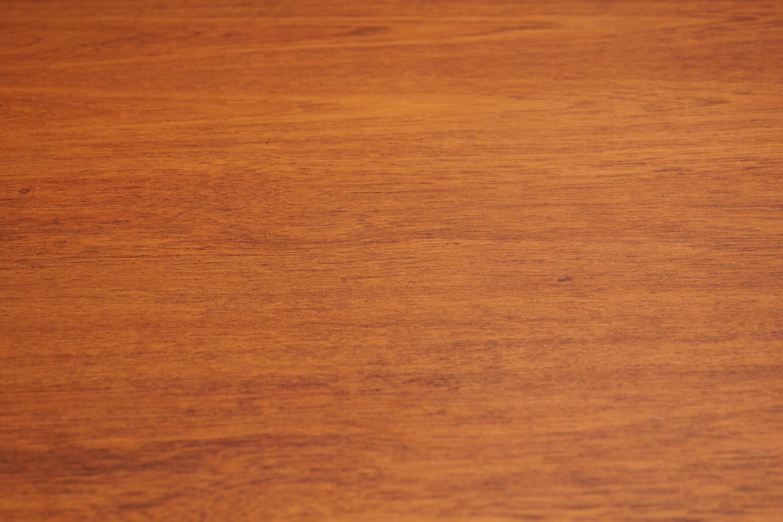 Scrivania danese in teak e Oak con cassetti, Danimarca, 1950 ca. in vendita 5
