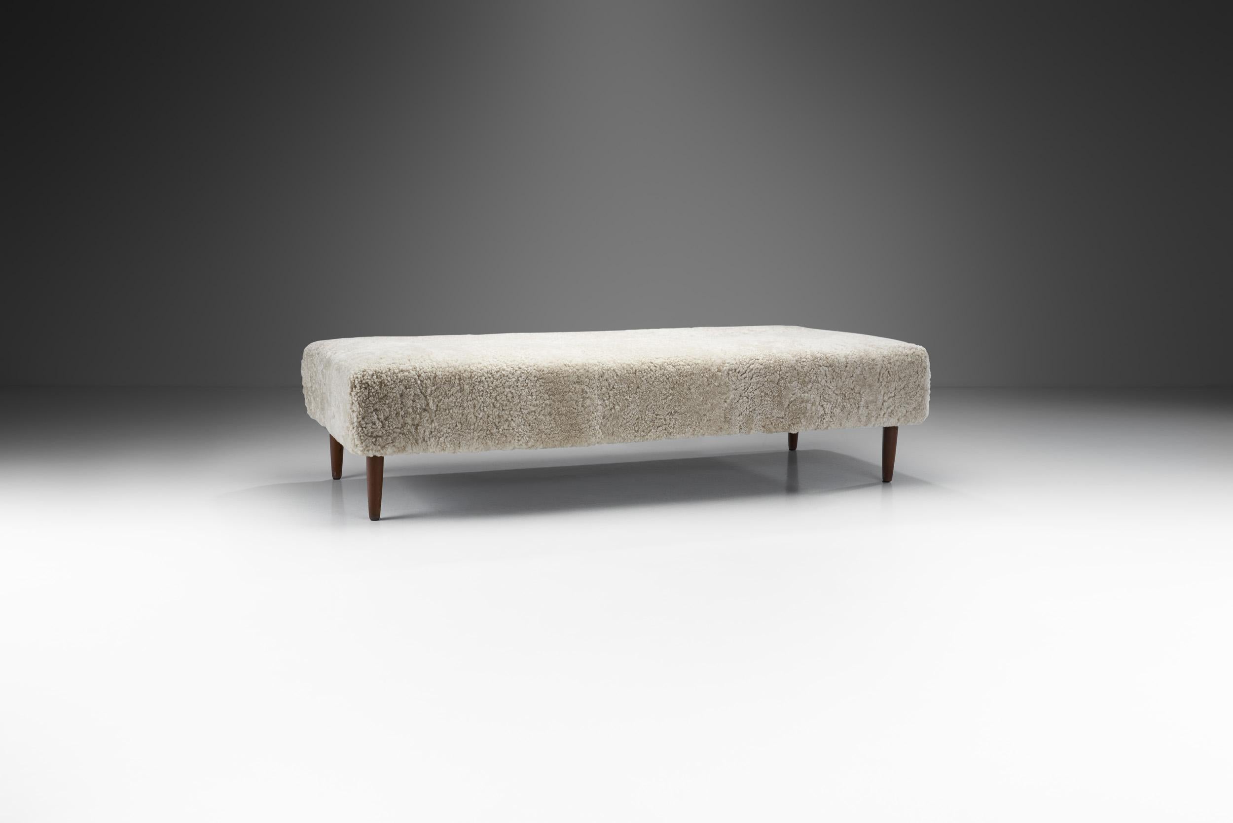 This gorgeous daybed with teak legs was inspired by classic Danish furniture design and simplicity. ‘Danish Modern’ is a recognized term around the world, standing for the characteristic style of Danish design created during the 20th century. Pieces