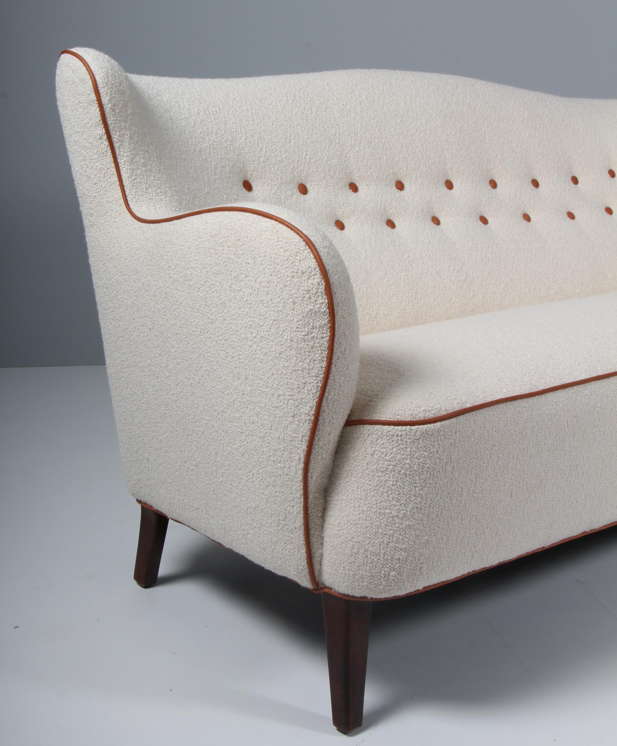 Danish Cabinetmaker, Three Seat Sofa in Boucle and Aniline Leather, 1950s In Excellent Condition For Sale In Esbjerg, DK