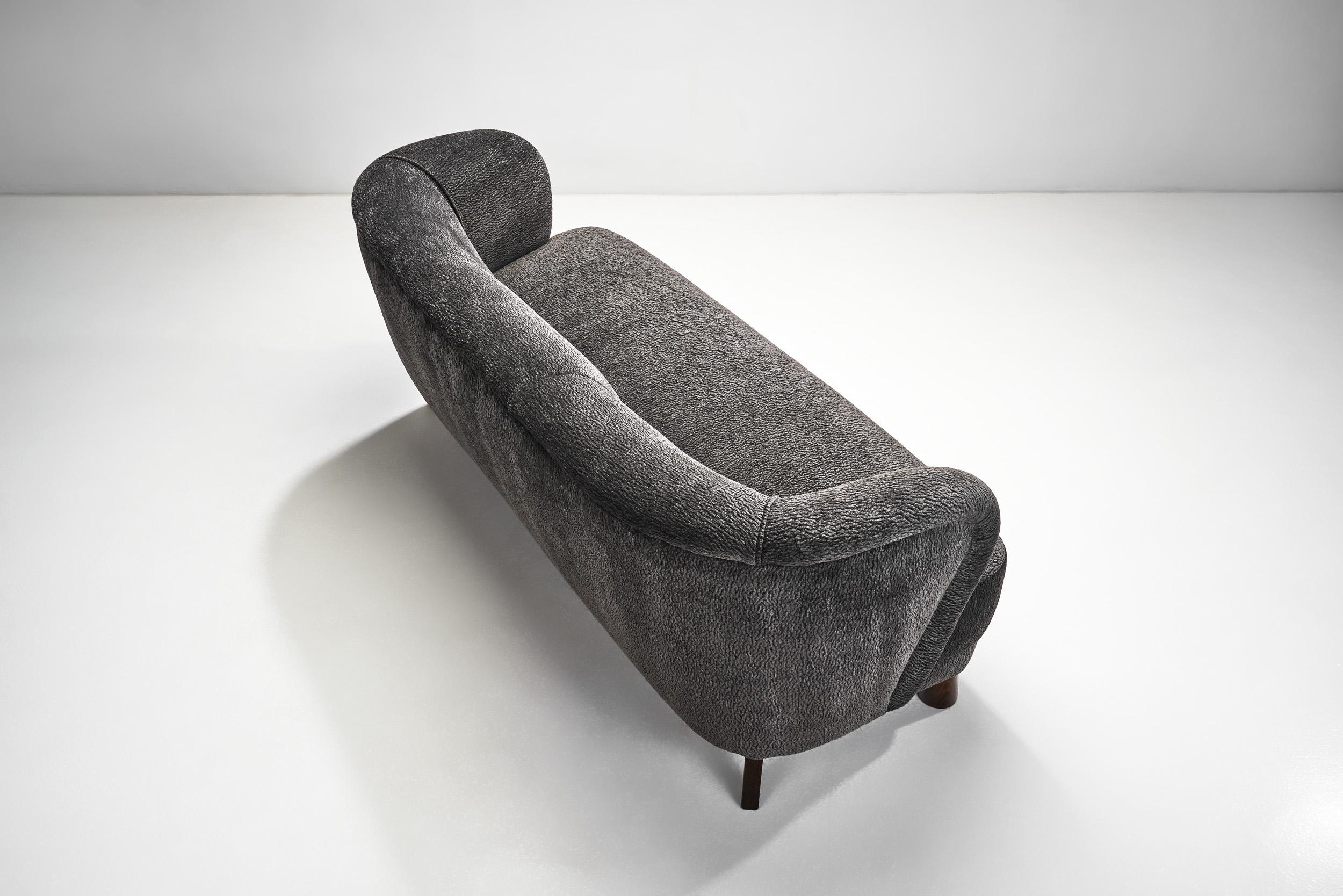Dänisches dreisitziges Schreiner-Sofa, Dänemark, ca. 1950er Jahre (Stoff) im Angebot