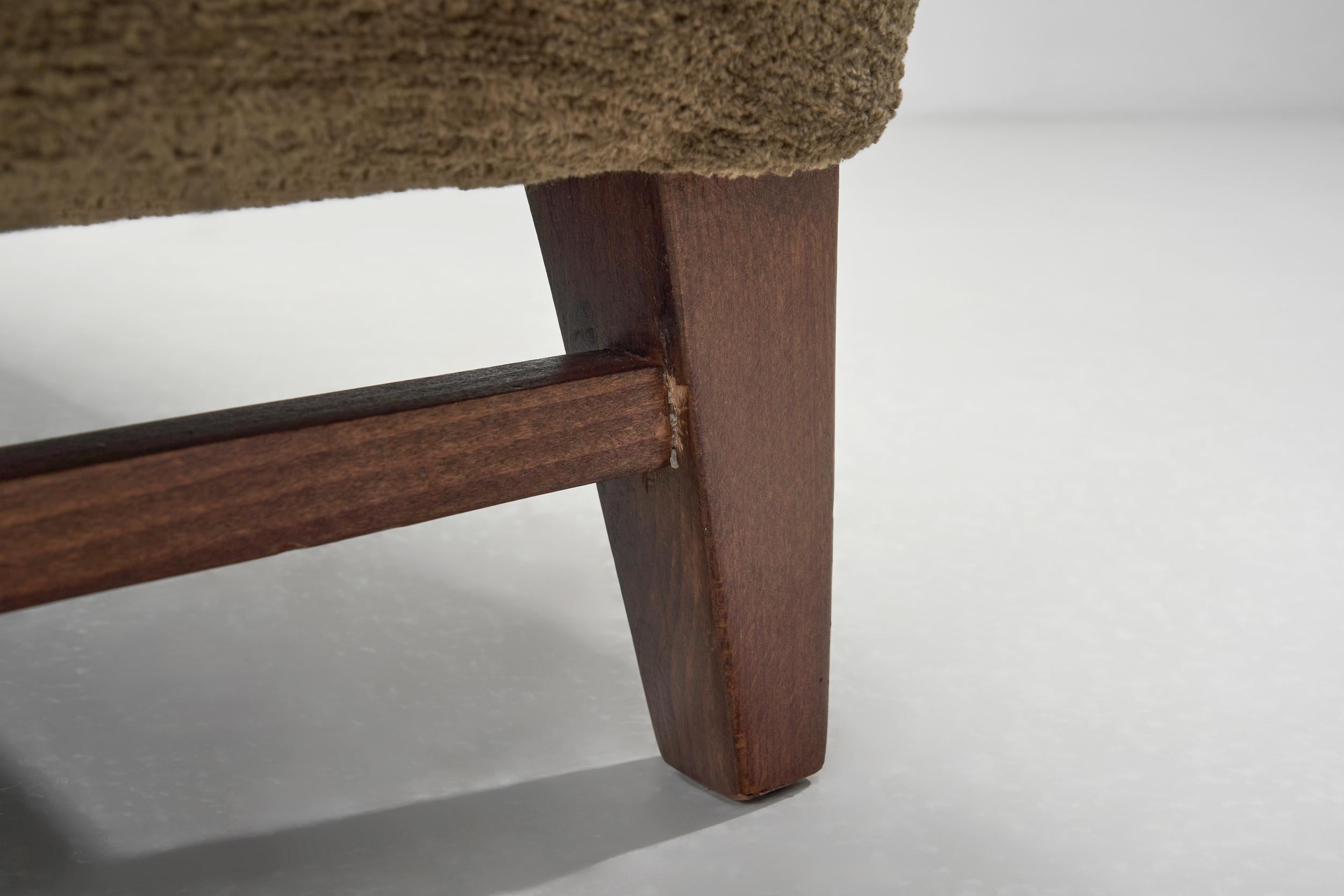 Dänisches Tischler-Polstersofa, Dänemark Mitte des 20. Jahrhunderts im Angebot 11