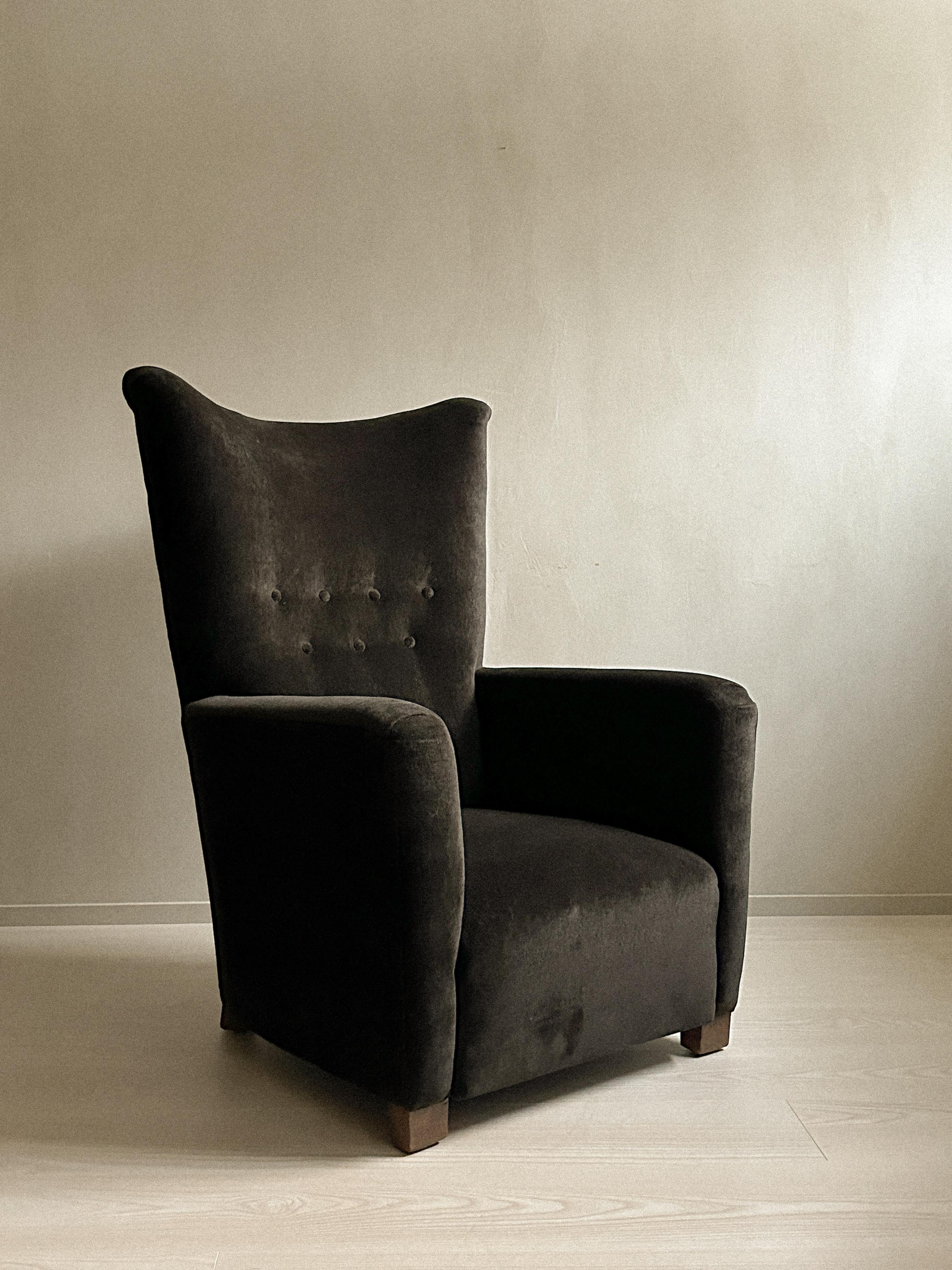 Danish Cabinetmaker Wing Back Chair in Wool Velour, Denmark, 1940s For Sale 4