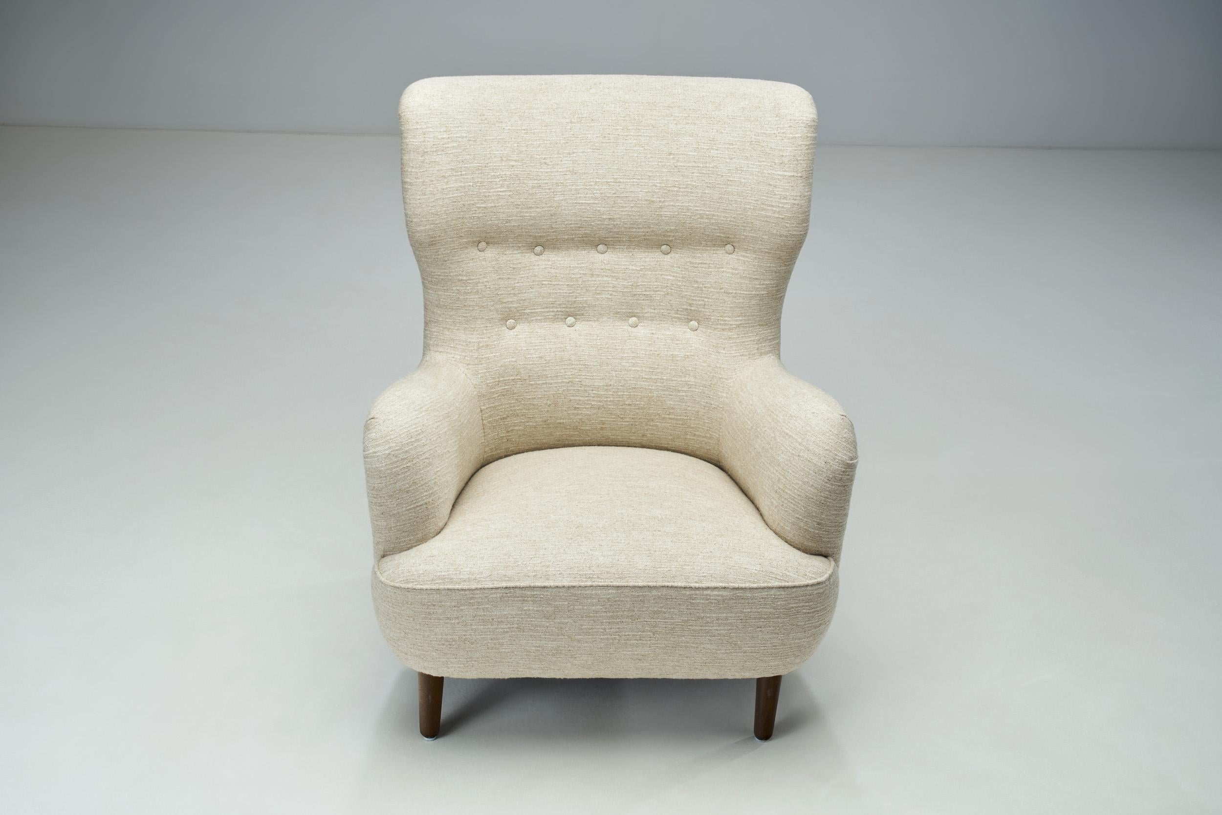 Danish Cabinetmaker Wingback Chair with Stained Beech Legs, Denmark, ca 1950s 5