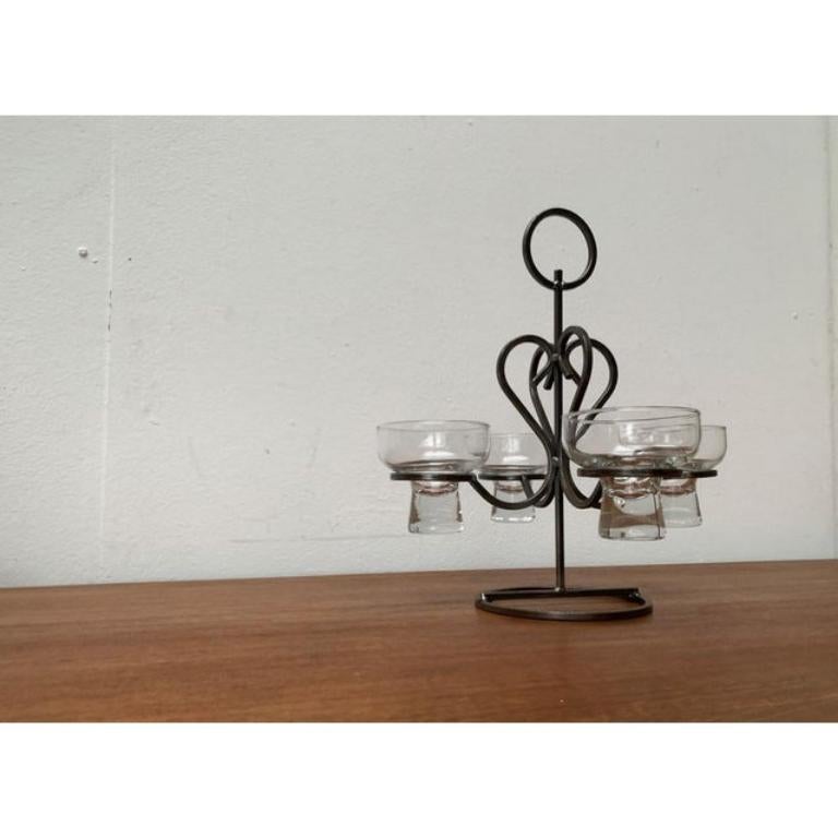 Candelabro danés de metal y cristal, años 60, en muy buen estado. Diseñado de 1960 a 1969.

Más información:
Material: Cristal, Metal
Color: Gris
Estilos: Moderno de mediados de siglo
País de origen: Dinamarca
Tipo de artículo: Vintage, Antiguo o de