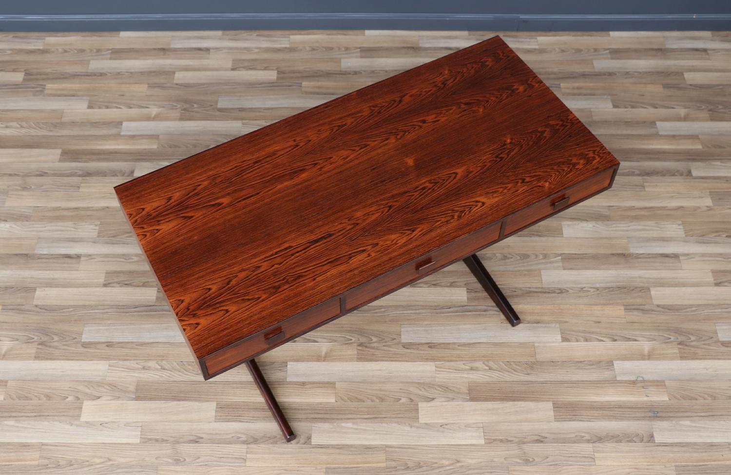 Expertly Restored - Danish Cantilever Floating Rosewood Desk by Georg Petersens  For Sale 9