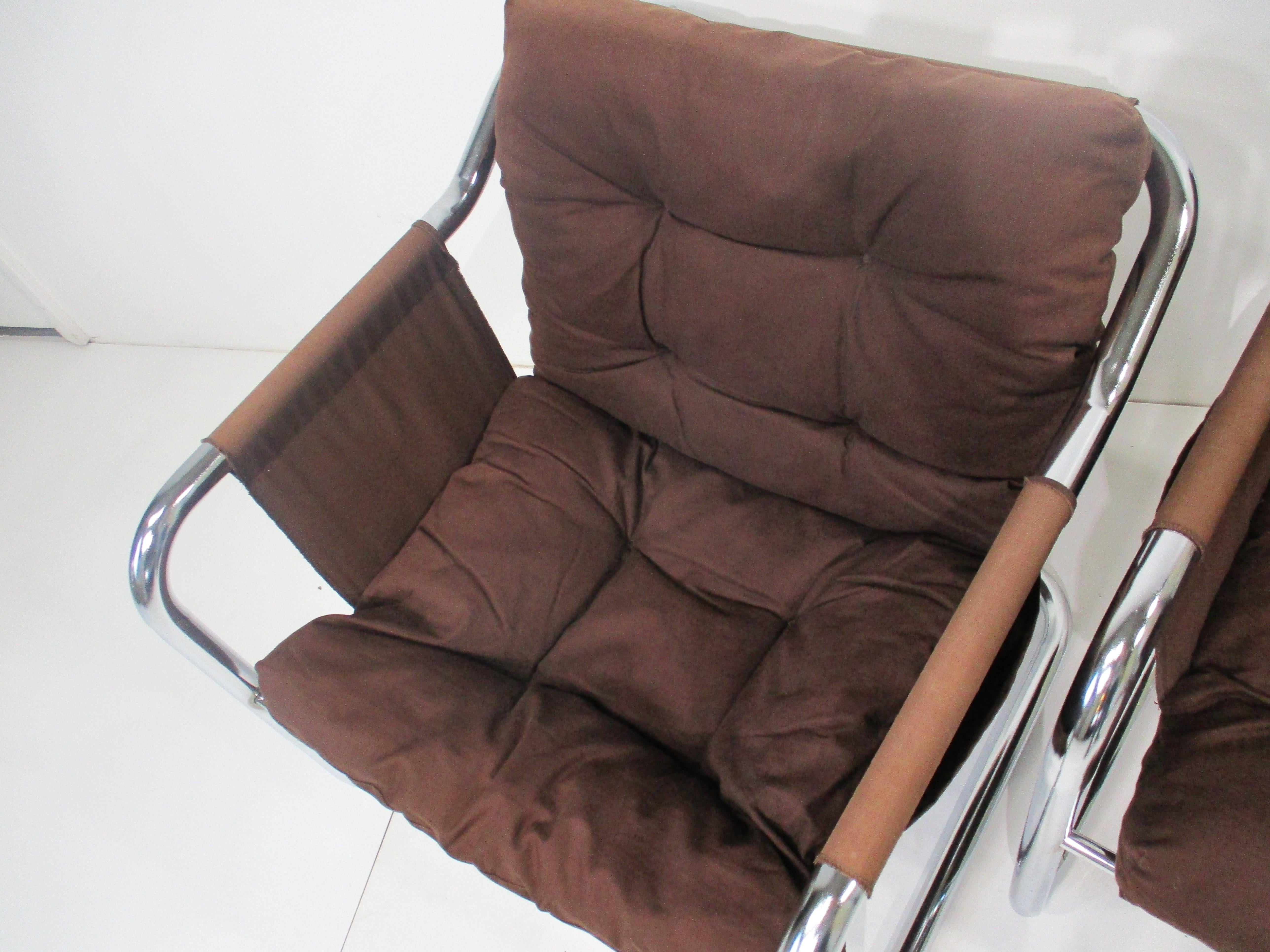 Dänische freitragende Chrom Sling Lounge Stühle  im Angebot 1