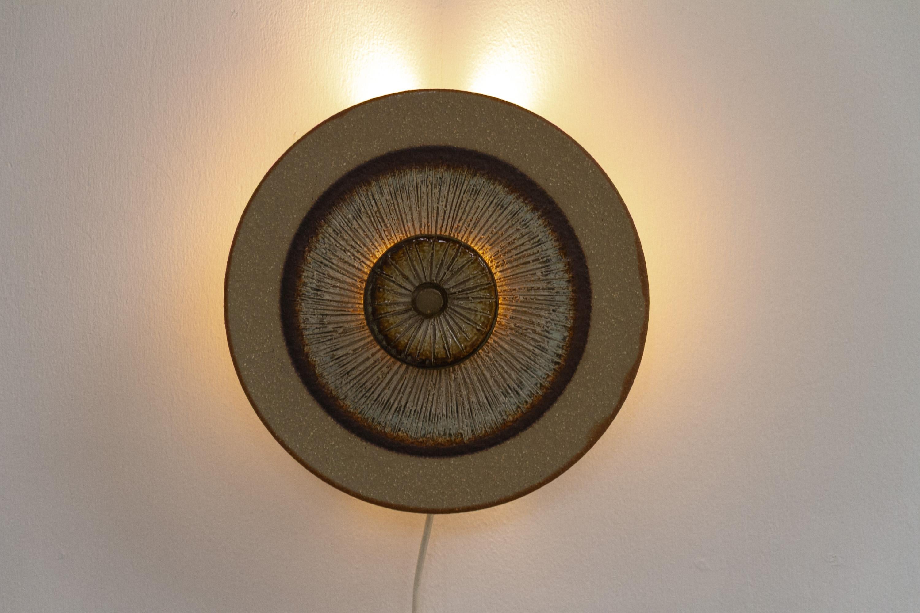 Lampe murale à disque en céramique danoise par Søholm, 1970. en vente 4