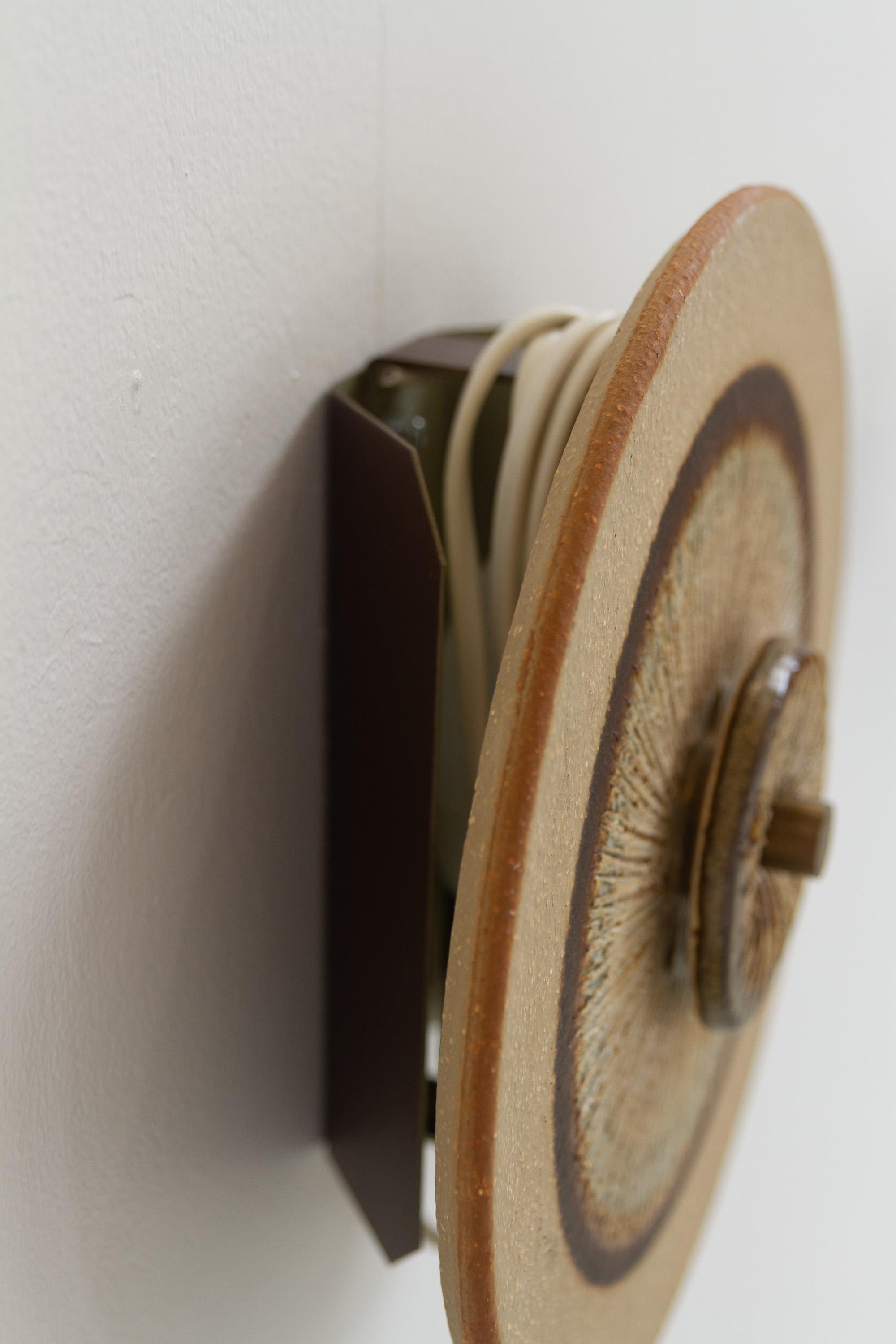 Lampe murale à disque en céramique danoise par Søholm, 1970. en vente 1