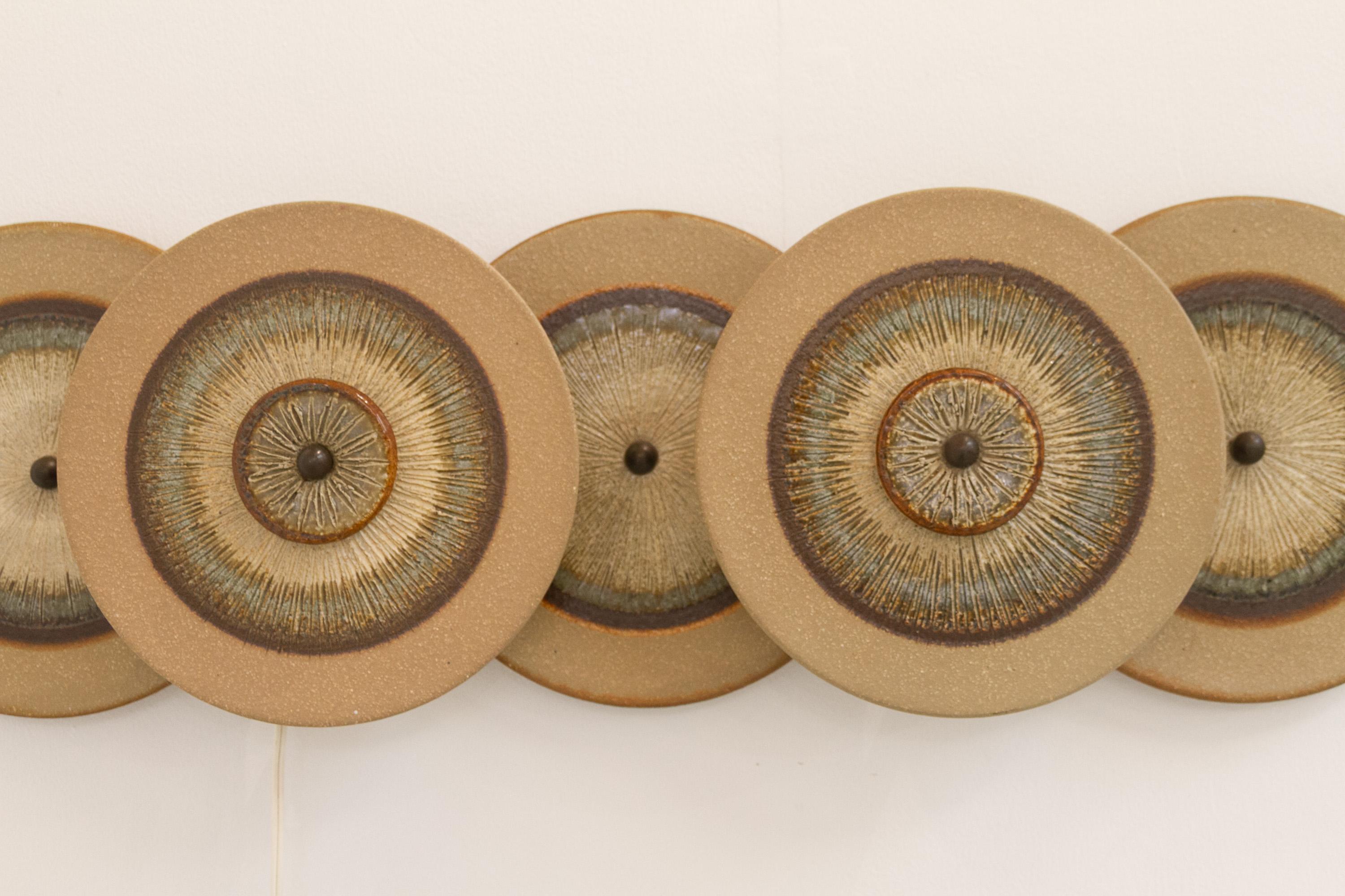 Lampe murale à cinq disques en céramique danoise par Søholm, 1970. en vente 4