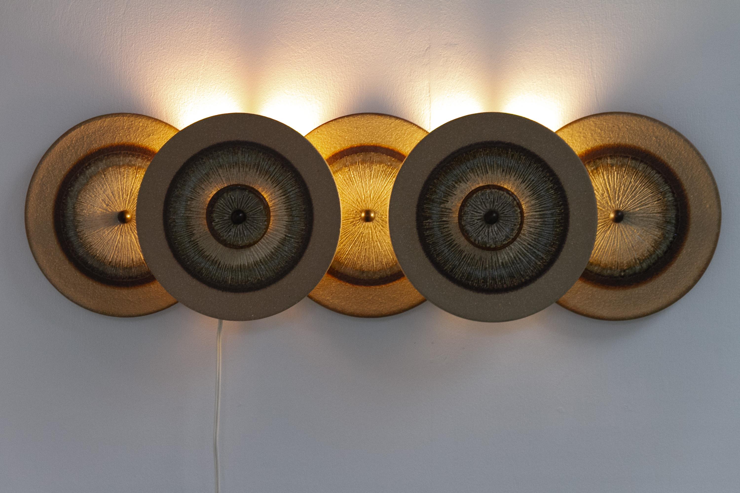 Lampe murale à cinq disques en céramique danoise par Søholm, 1970. en vente 7