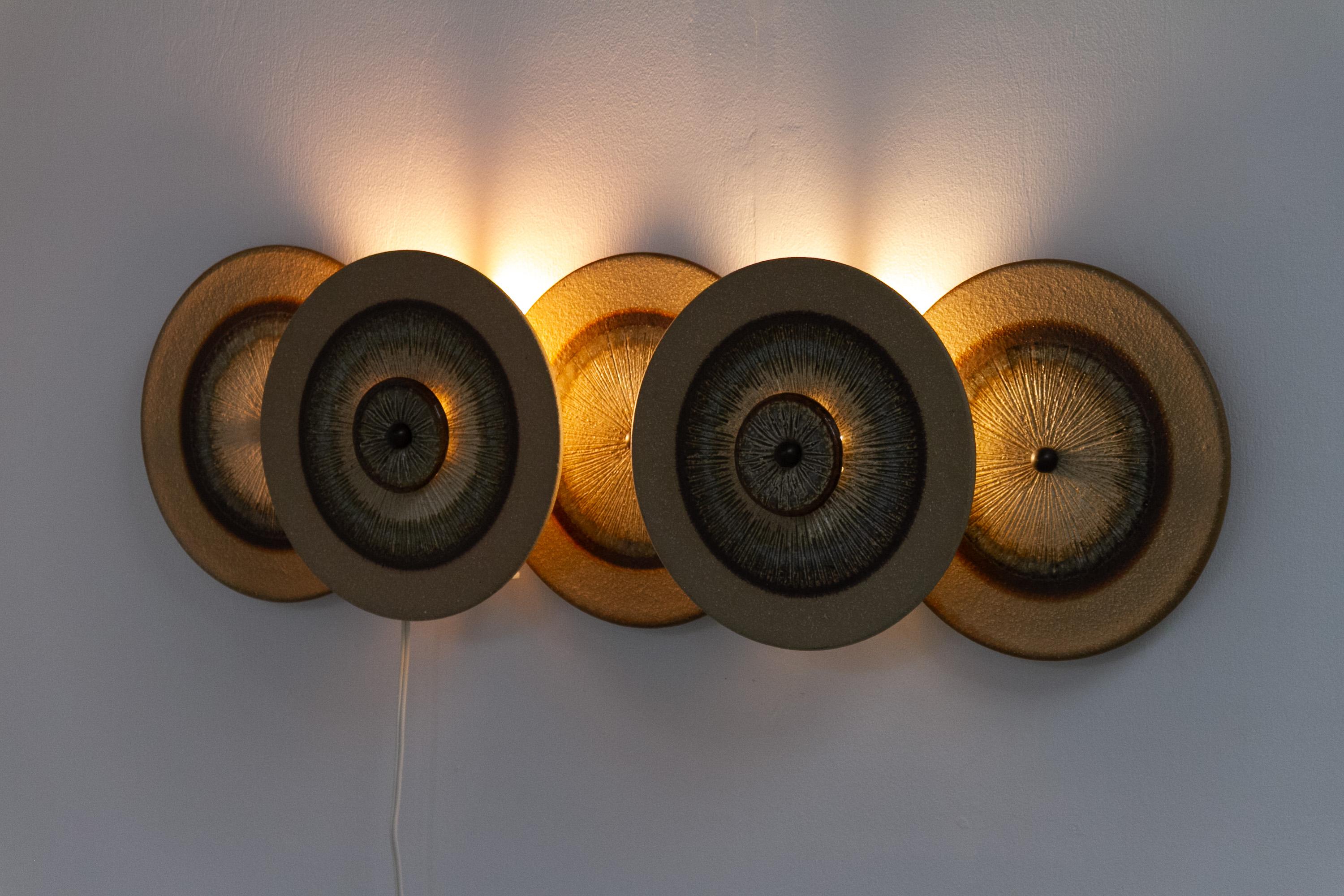 Lampe murale à cinq disques en céramique danoise par Søholm, 1970. en vente 8