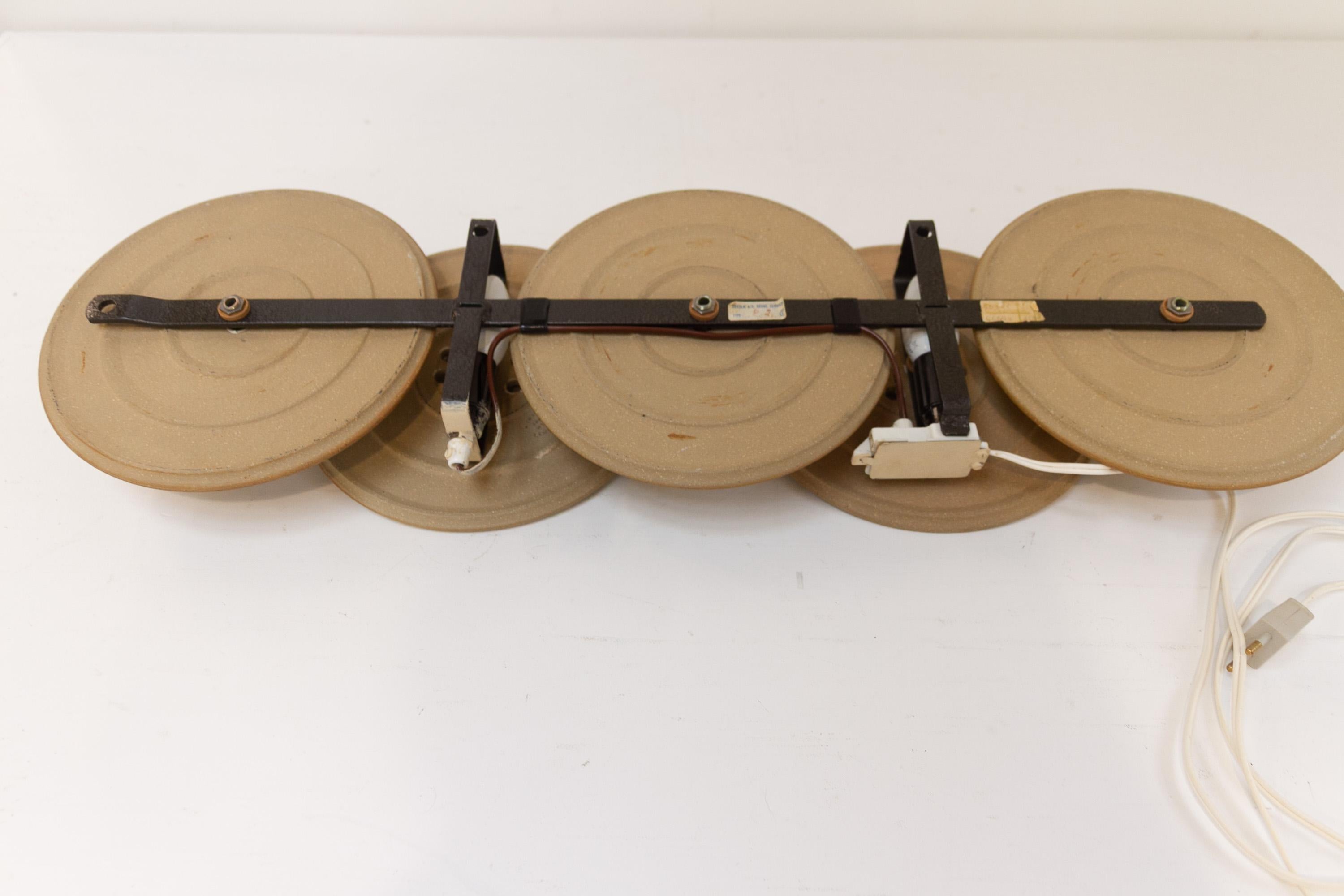 Lampe murale à cinq disques en céramique danoise par Søholm, 1970. en vente 11