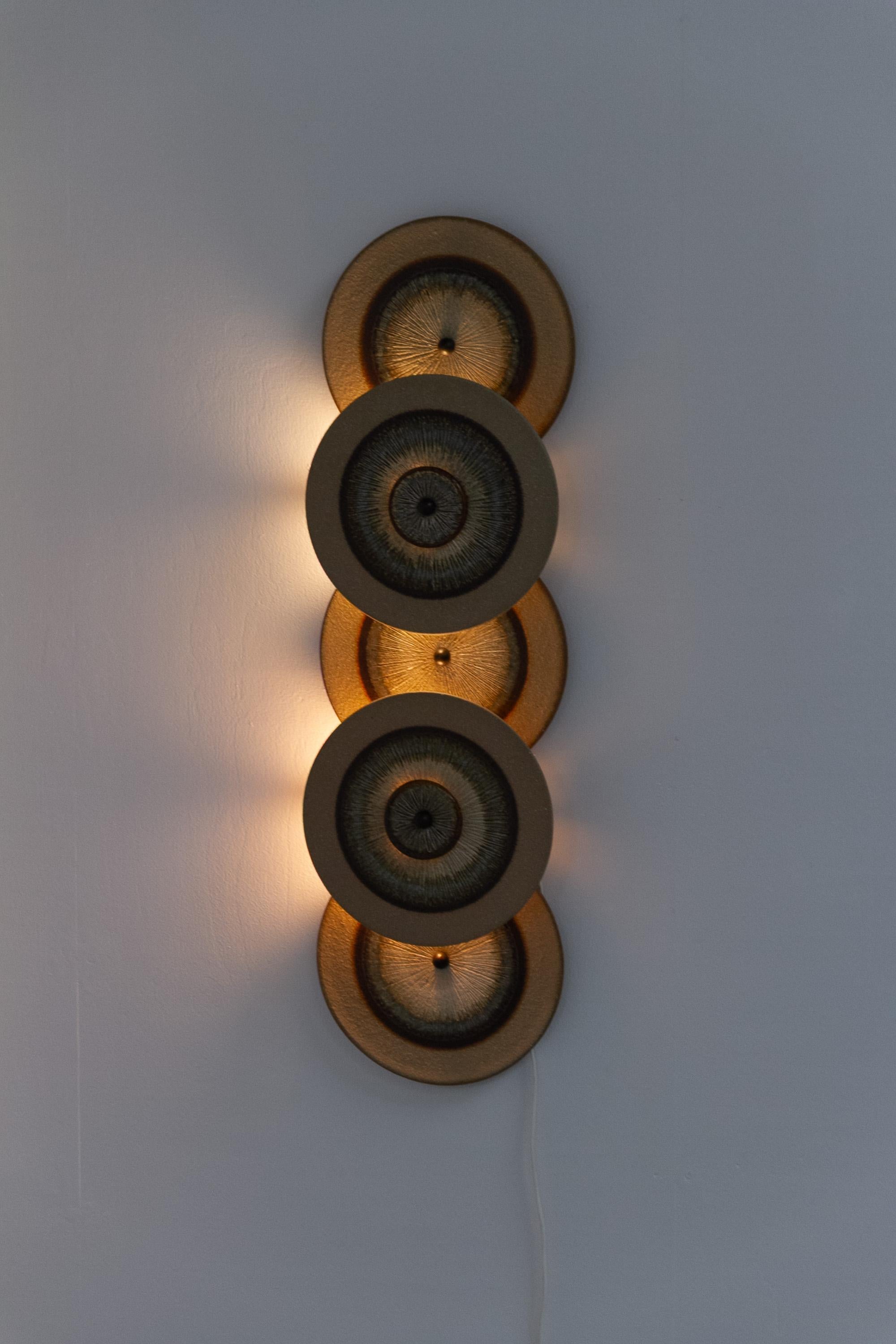 Céramique Lampe murale à cinq disques en céramique danoise par Søholm, 1970. en vente
