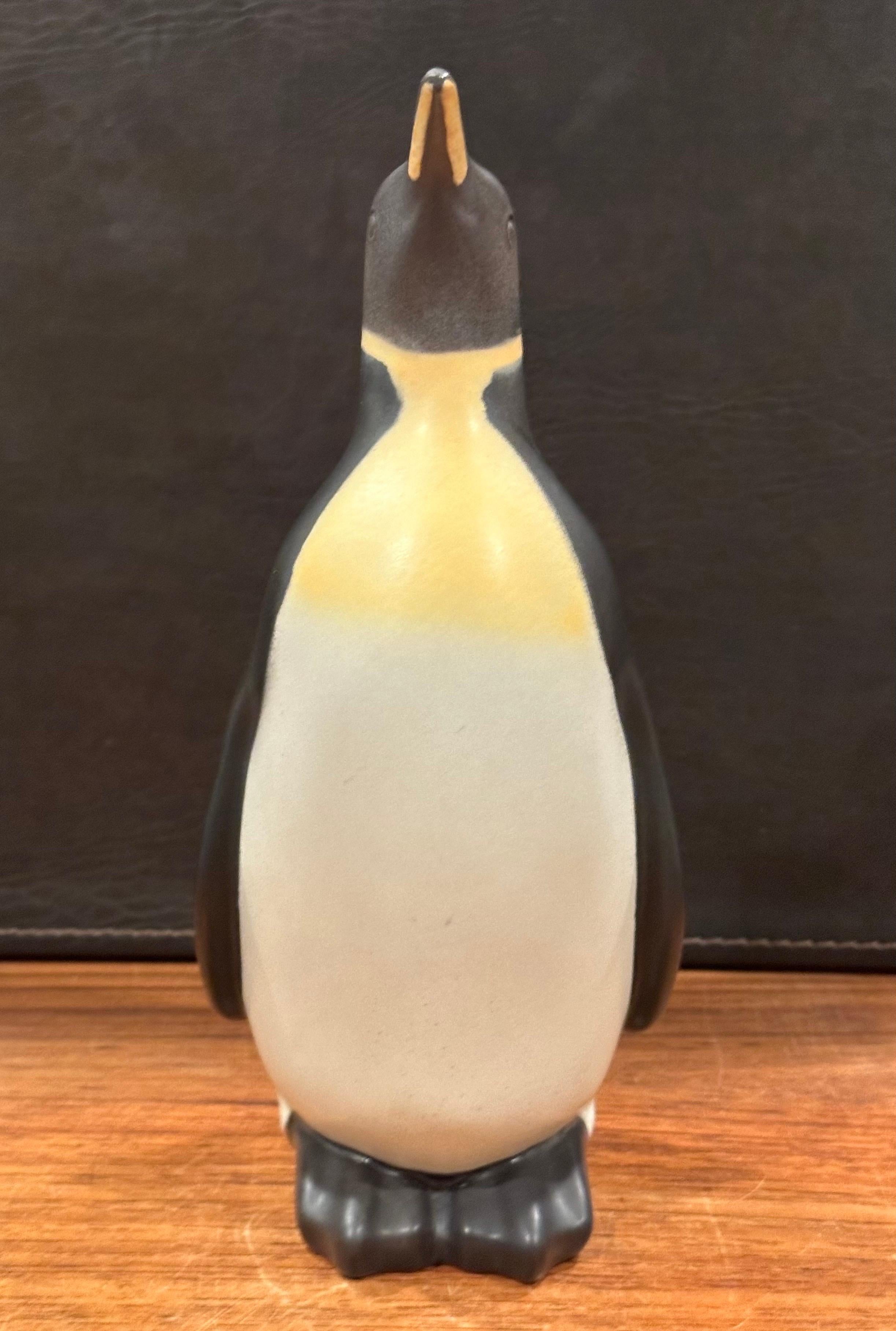 Dänische Keramikbank „Pondus der Penguin“ von Knabstrup im Angebot 6