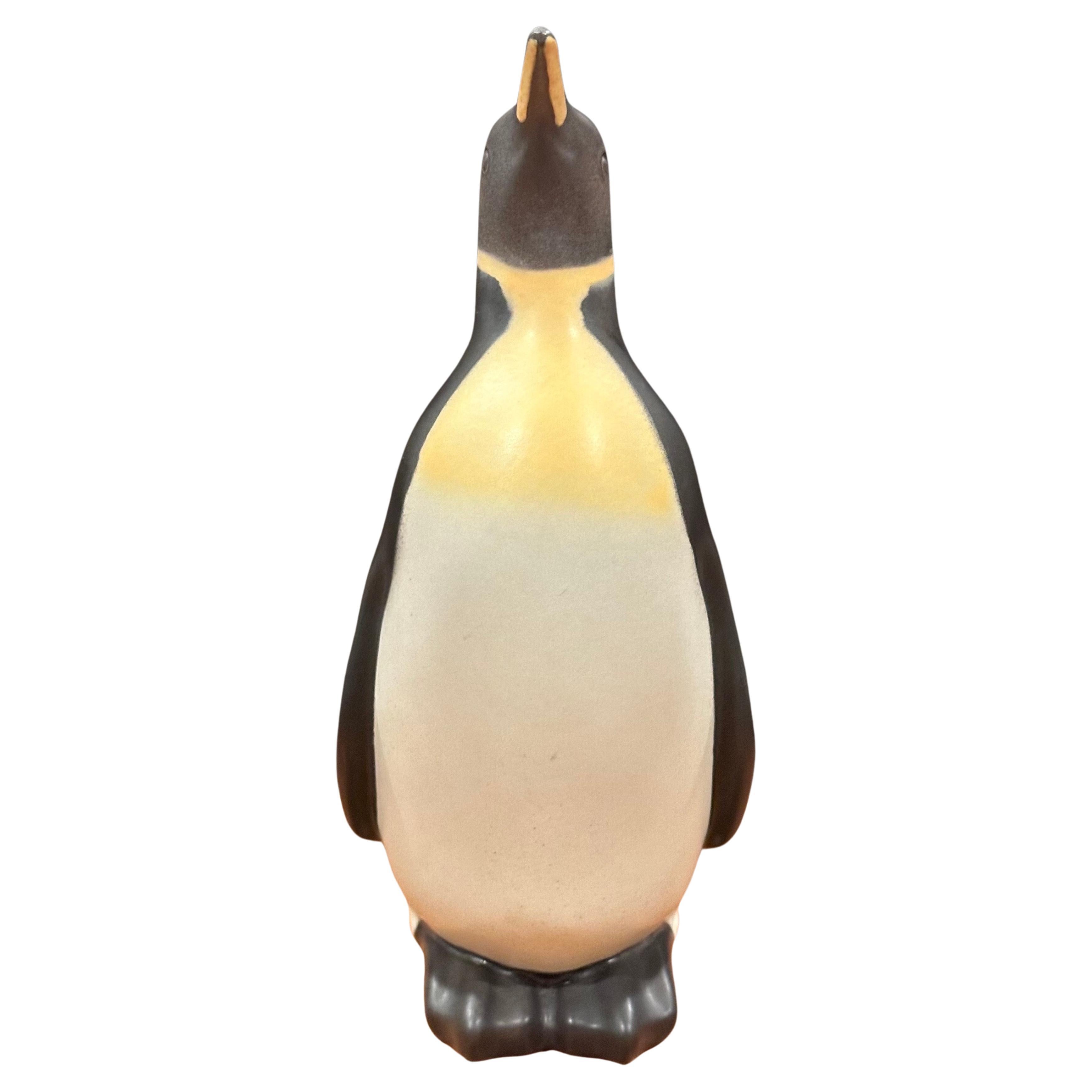 Dänische Keramikbank „Pondus der Penguin“ von Knabstrup (Skandinavische Moderne) im Angebot