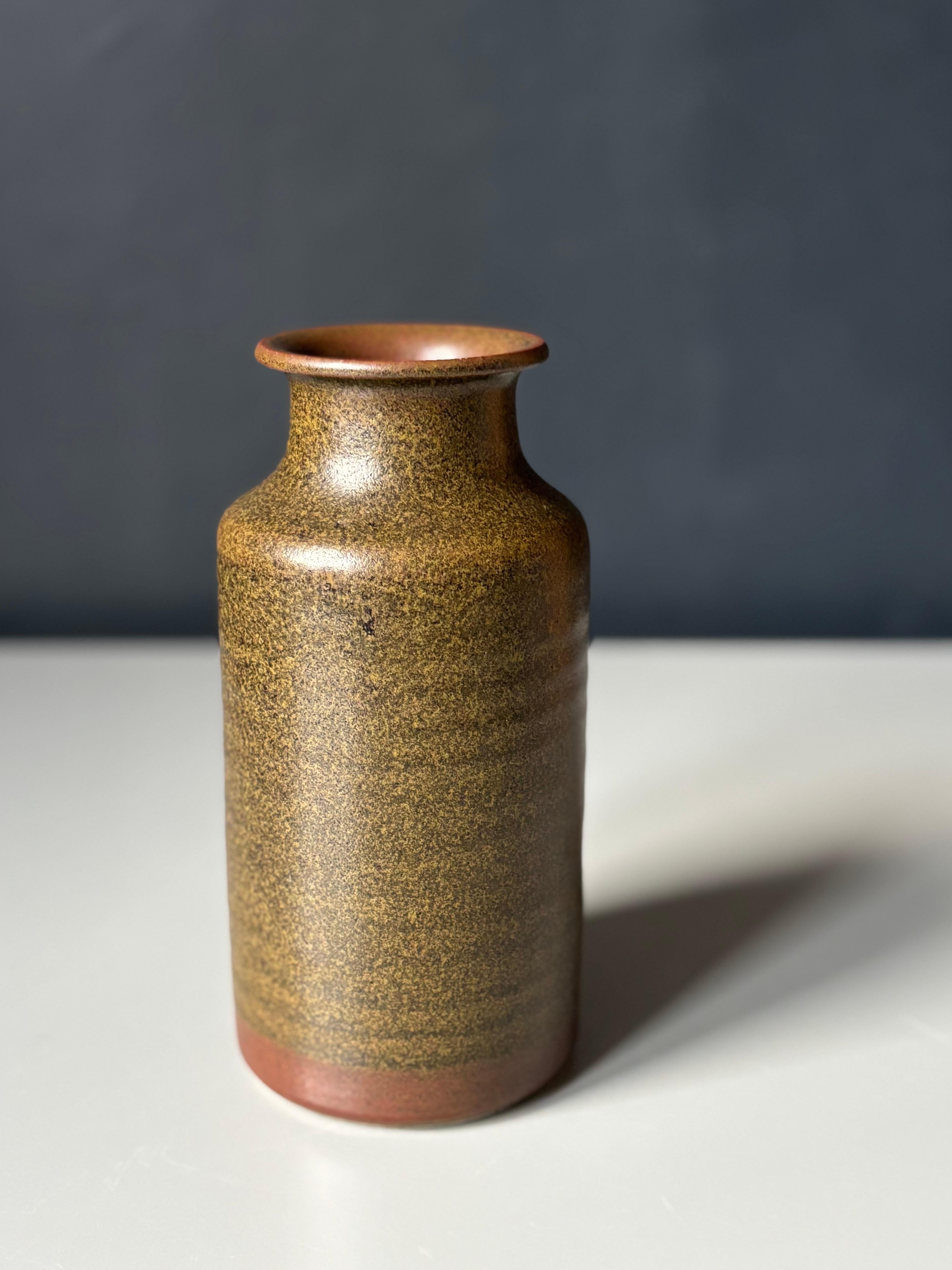 Vaso cilindrico in ceramica danese Studio Natural Earthtone, anni '60 in vendita 2