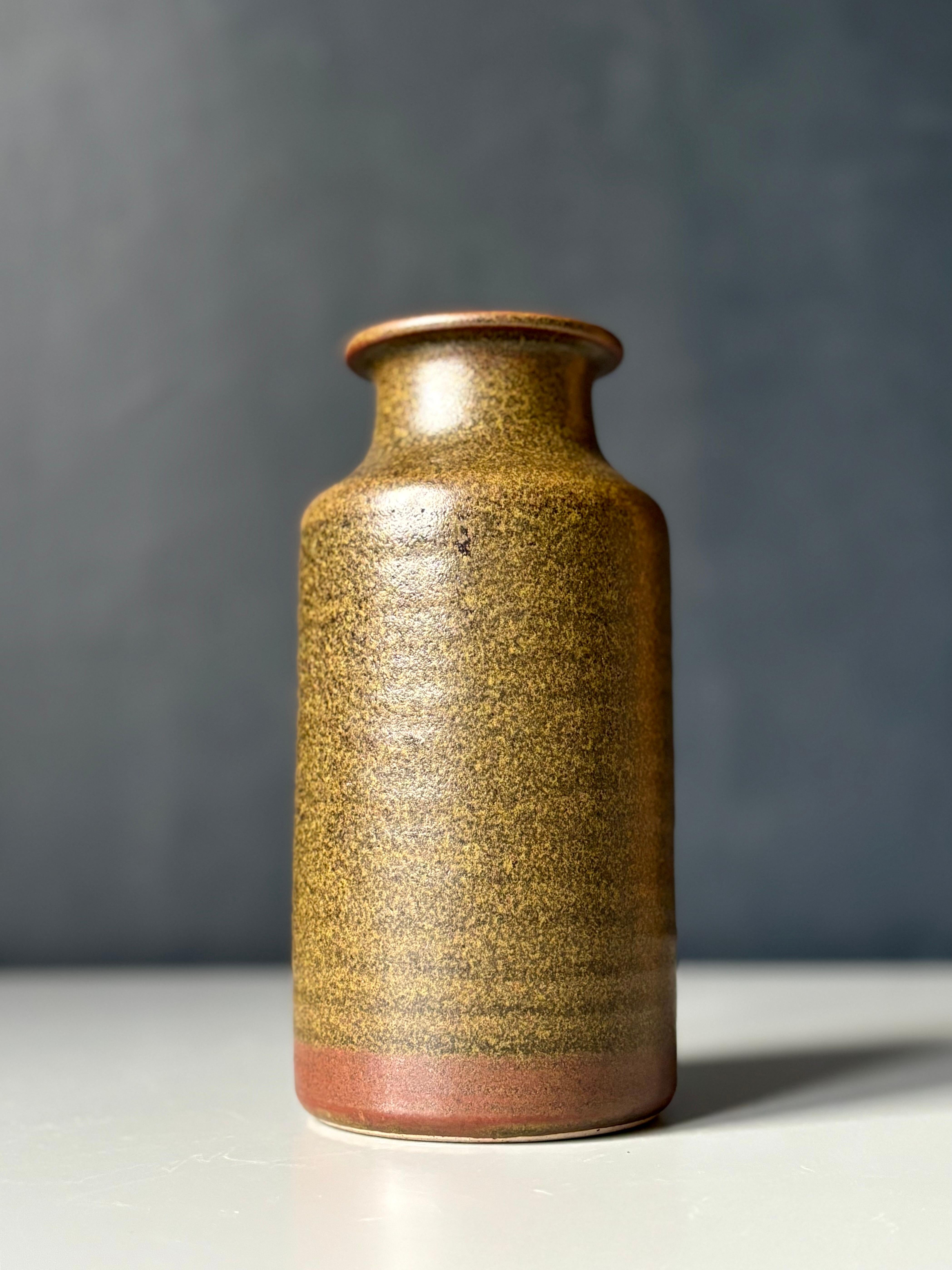 Vaso cilindrico in ceramica danese Studio Natural Earthtone, anni '60 in vendita 3