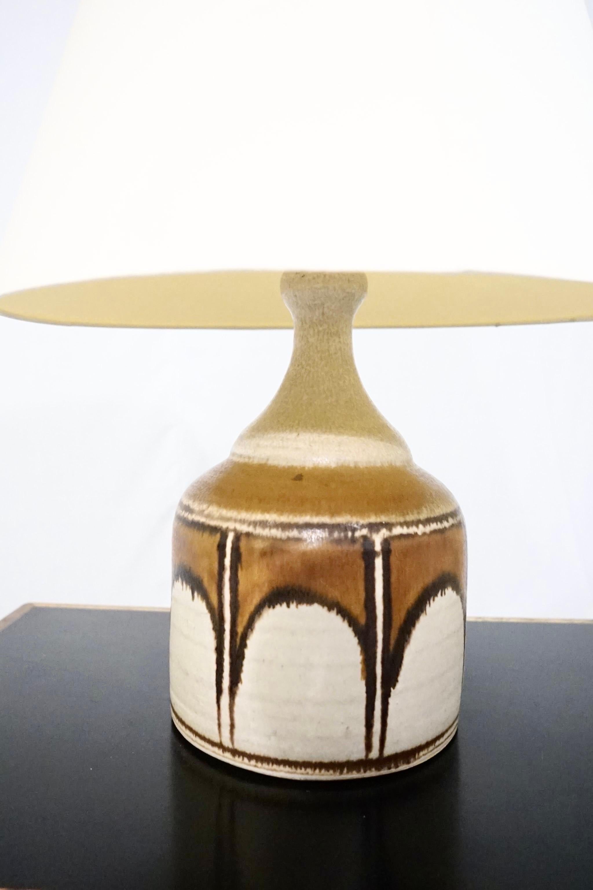 Rare Danish ceramic table lamp from the 1970’s.
The lamp is made by a unknown danish ceramic artist in the 1970’s and is the perfect decorative piece.
The lamp has the original wire and bulb socket right now but that can be changed if