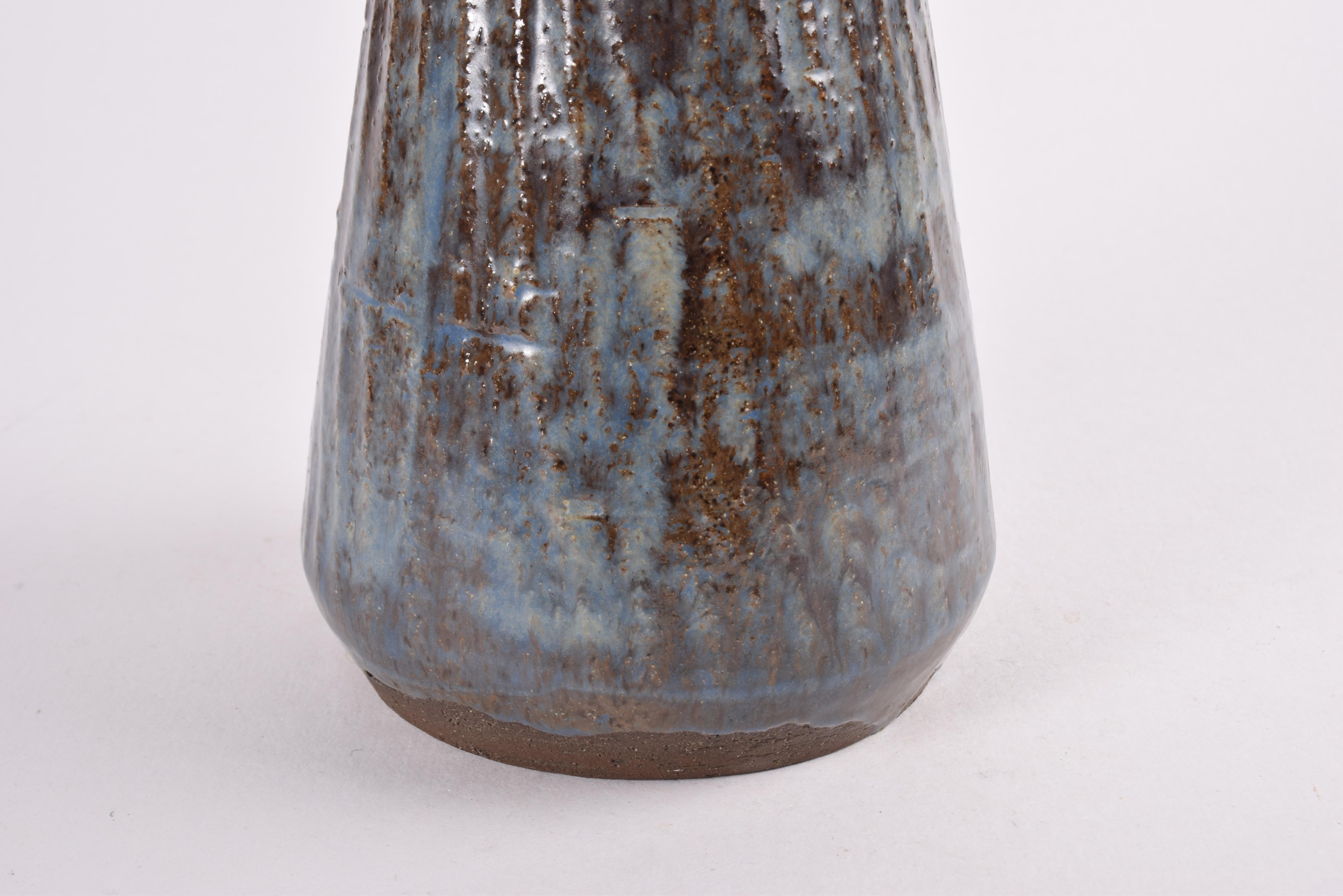 Danish Ceramic Table Lamp Blue and Brown Glaze Bamboo Shade, Modern, 1960s In Good Condition For Sale In Aarhus C, DK