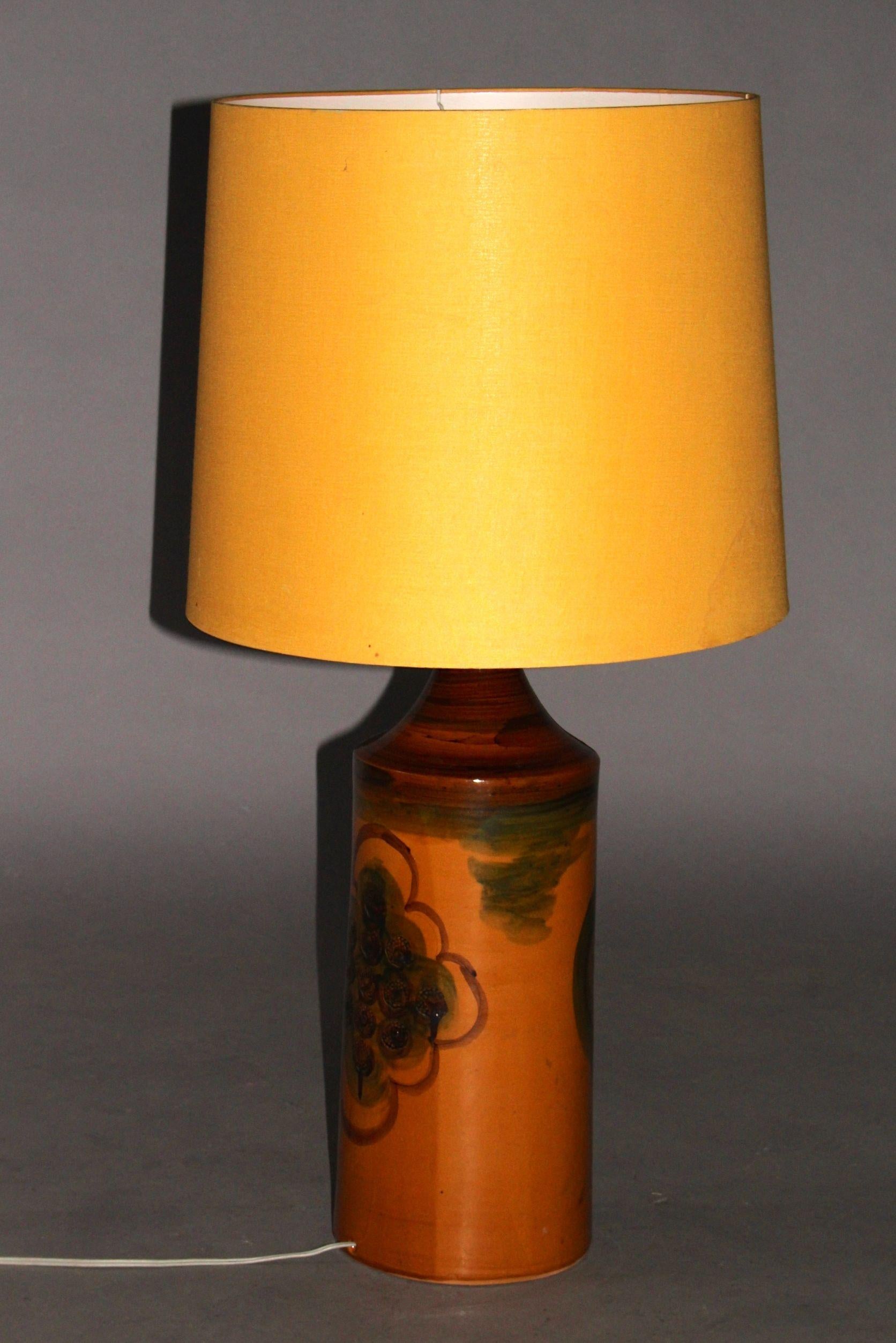 Danish ceramic table lamp the shade must be wash dimensions without shade height 76, diameter 20 cm.