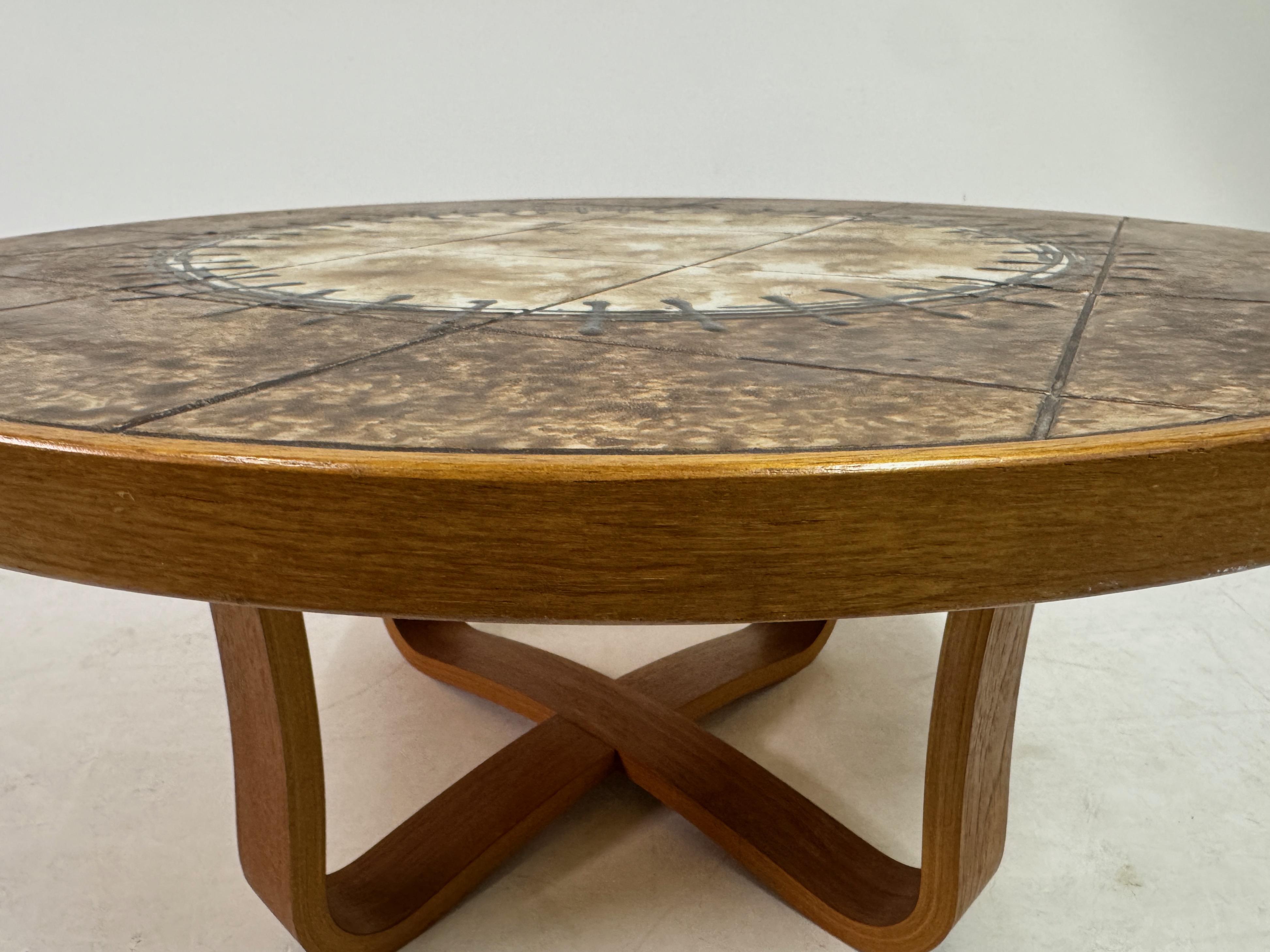 Table basse danoise à plateau en céramique, années 1980 en vente 4