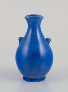Danish ceramicist, unique vase in the style of Arne Bang. Mid-20th C.