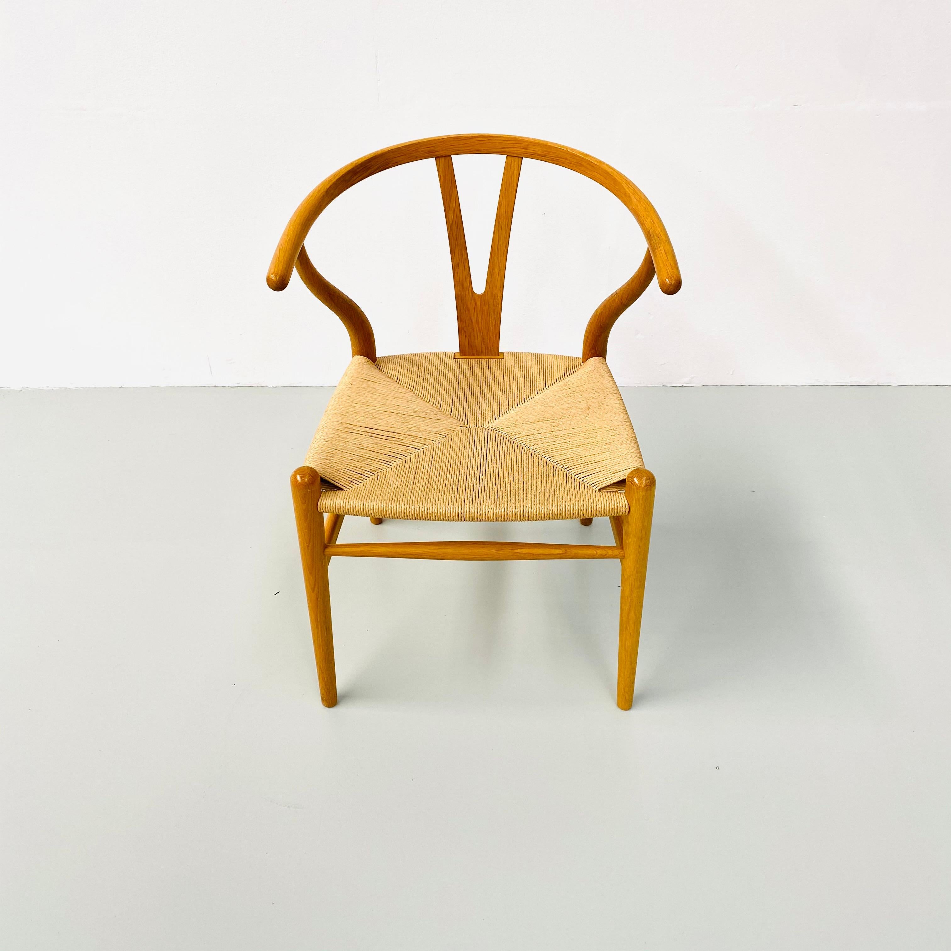 Danish CH24 Wishbone Chairs by H. Wegner for Carl Hansen & Son, 1990s, Set of 2 6