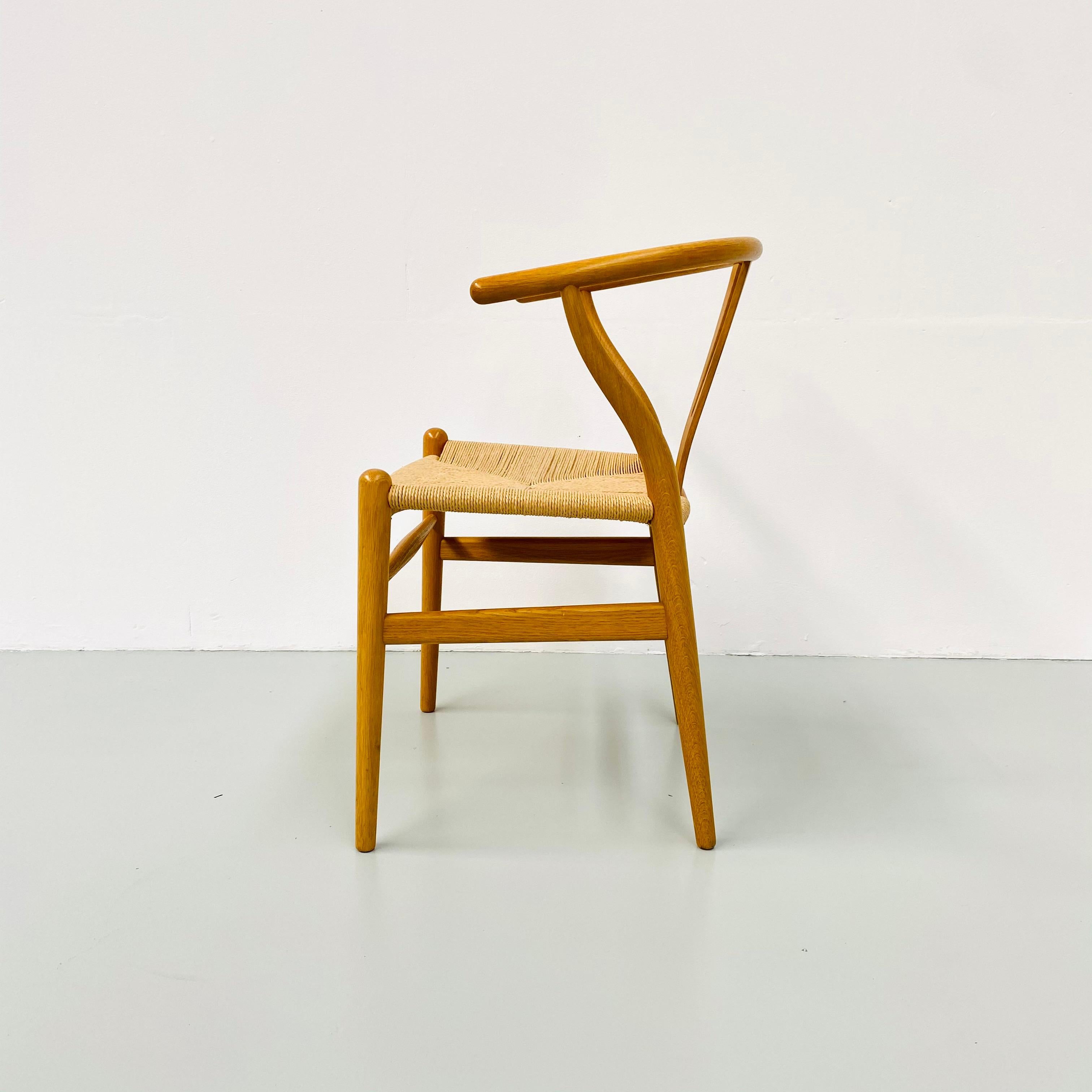 Danish CH24 Wishbone Chairs by H. Wegner for Carl Hansen & Son, 1990s, Set of 2 11