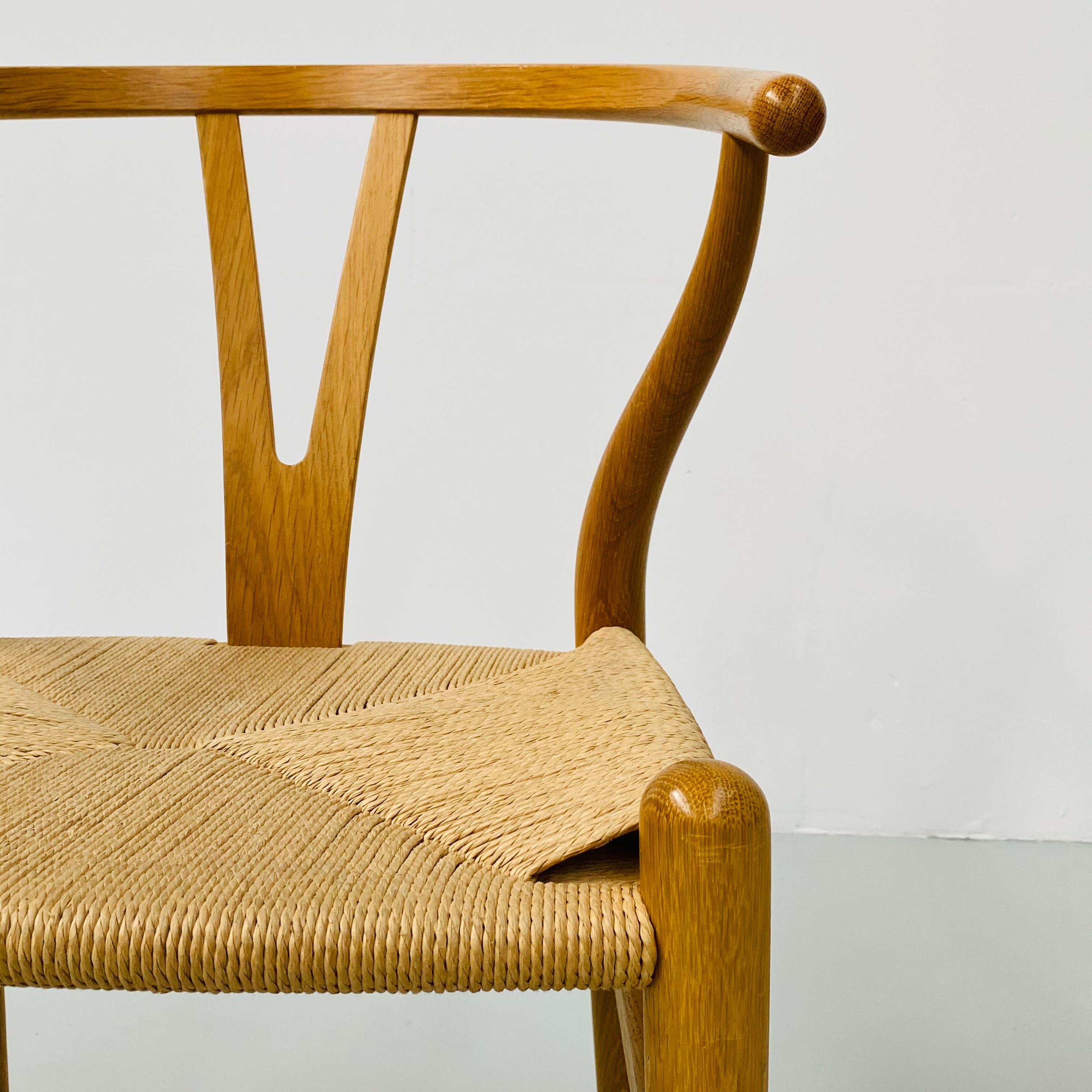 20th Century Danish CH24 Wishbone Chairs by H. Wegner for Carl Hansen & Son, 1990s, Set of 2
