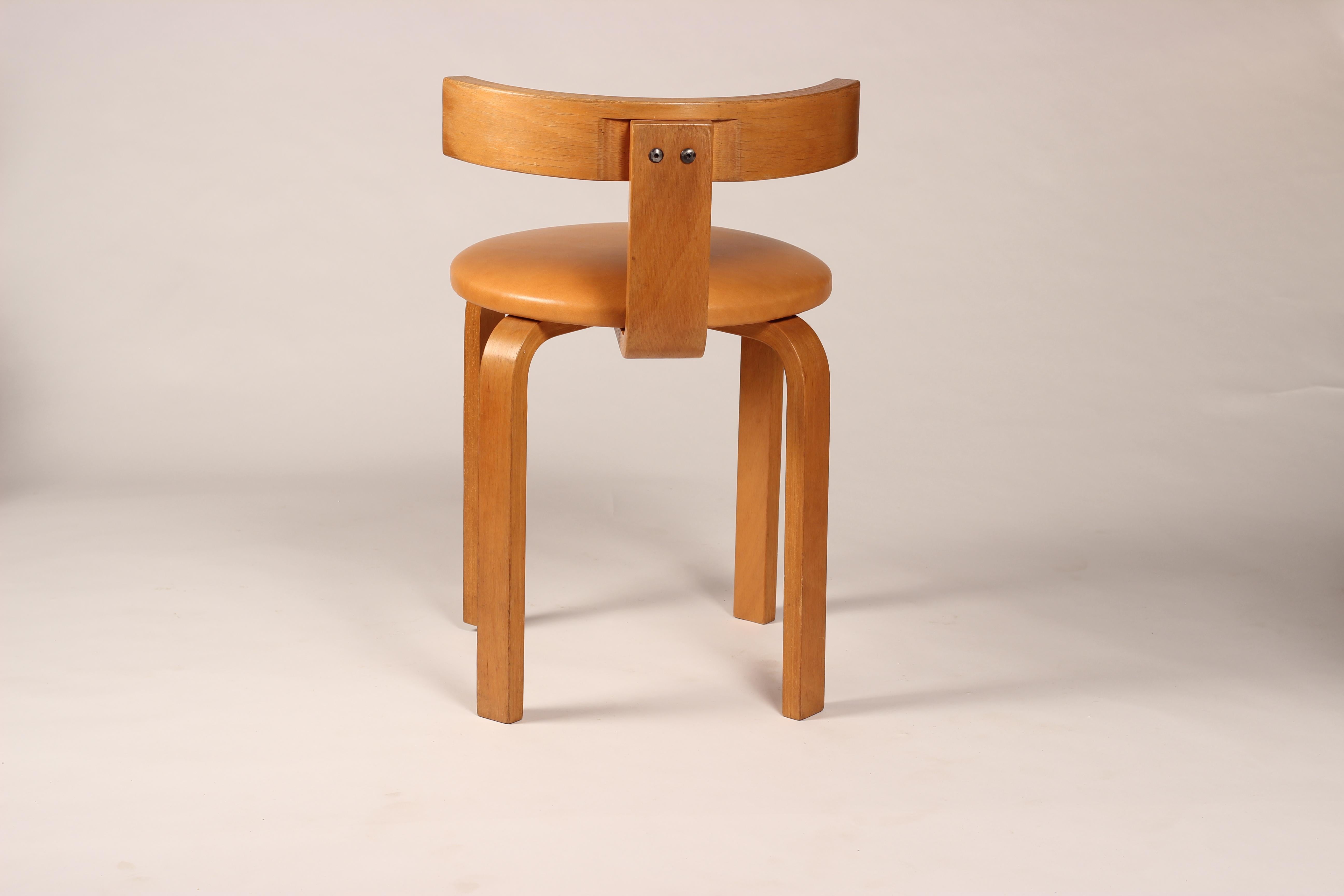 Danois Chaise ou tabouret danoise de Georg Petersens pour Mobelfabrik dans le style d'Alvar Aalto en vente