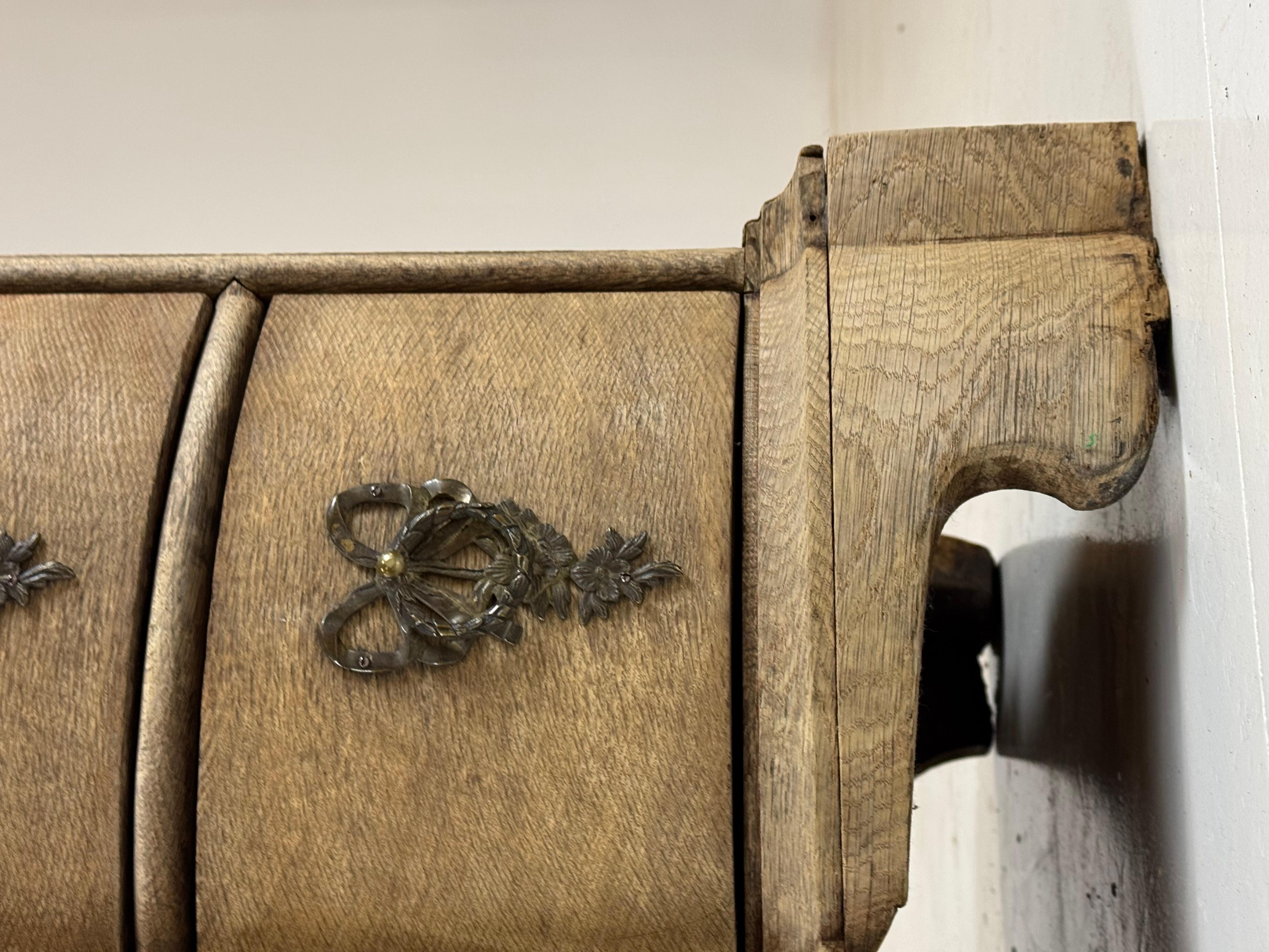 Danish chest of drawers ca. 1800-1820 oak For Sale 5