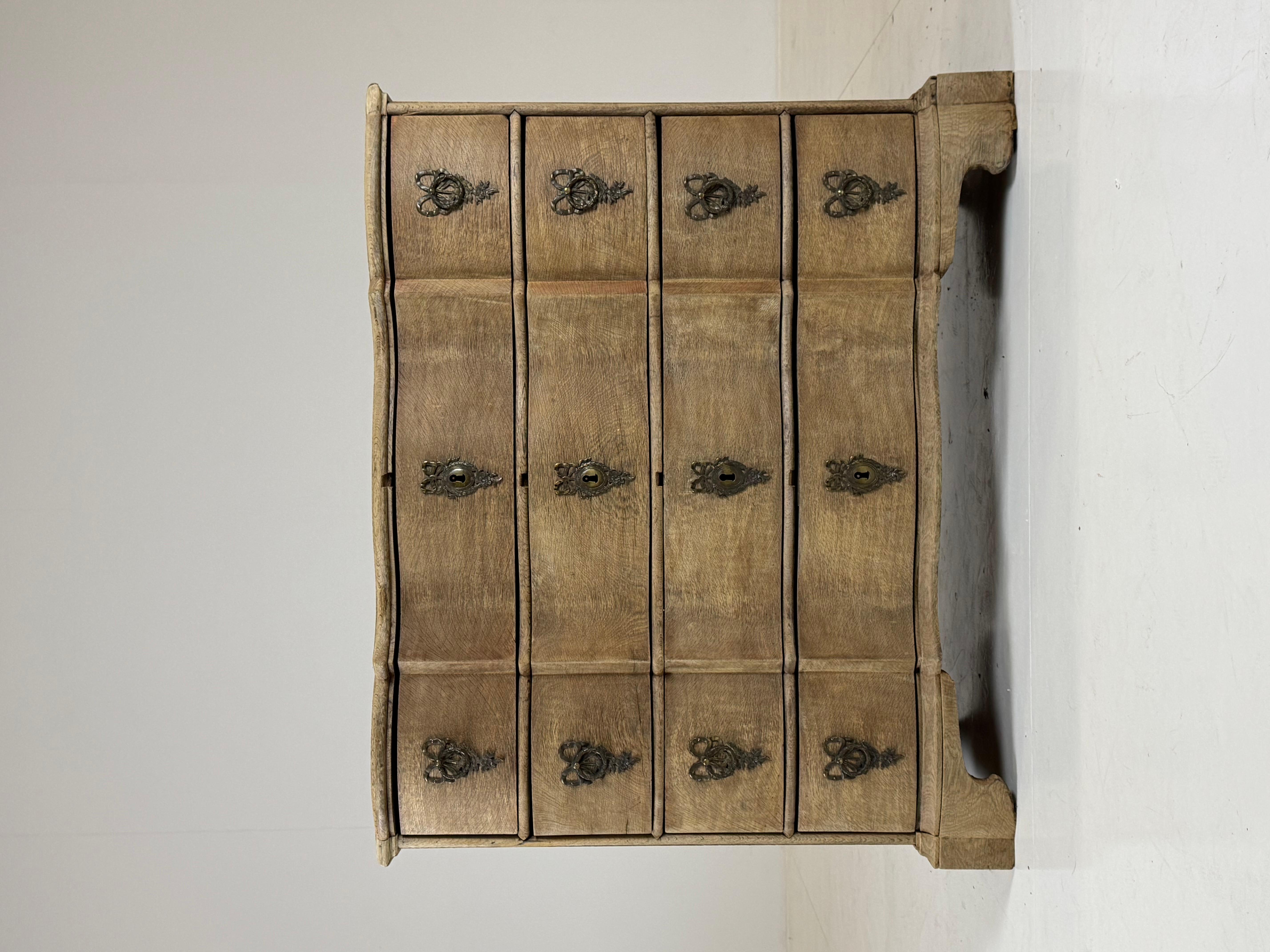Danish chest of drawers ca. 1800-1820 oak For Sale 8