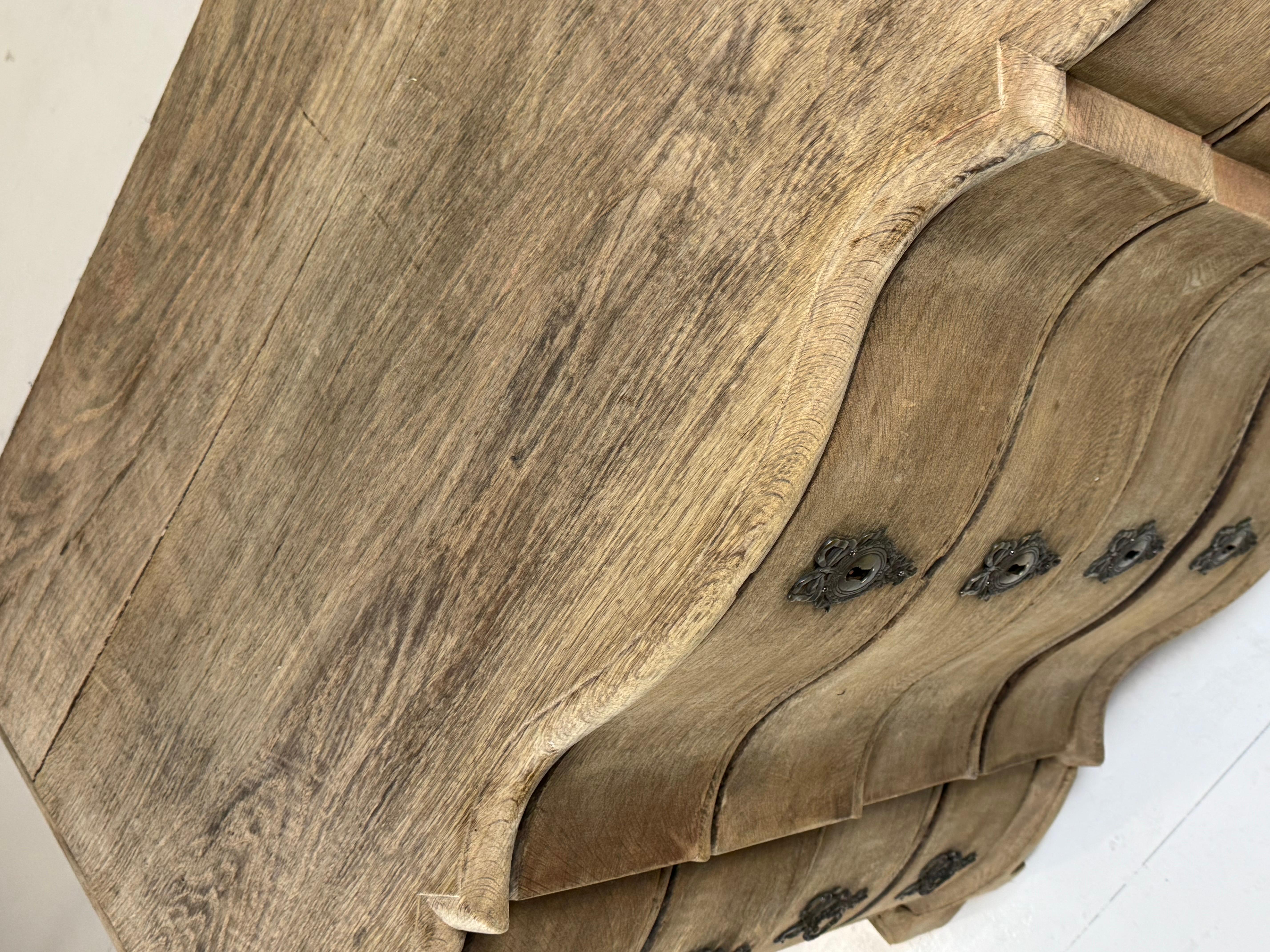 Danish chest of drawers ca. 1800-1820 oak For Sale 11