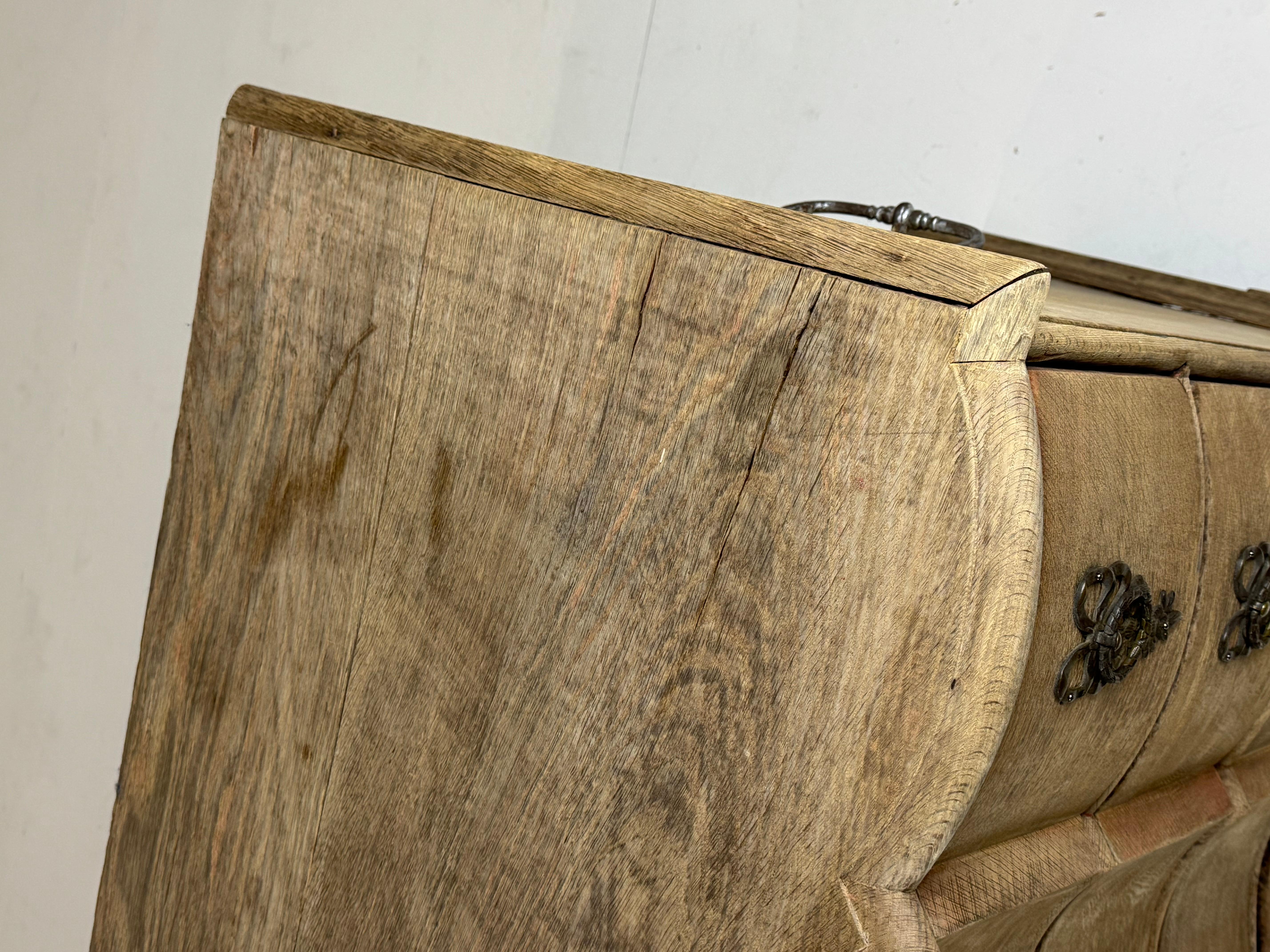 Danish chest of drawers ca. 1800-1820 oak For Sale 12