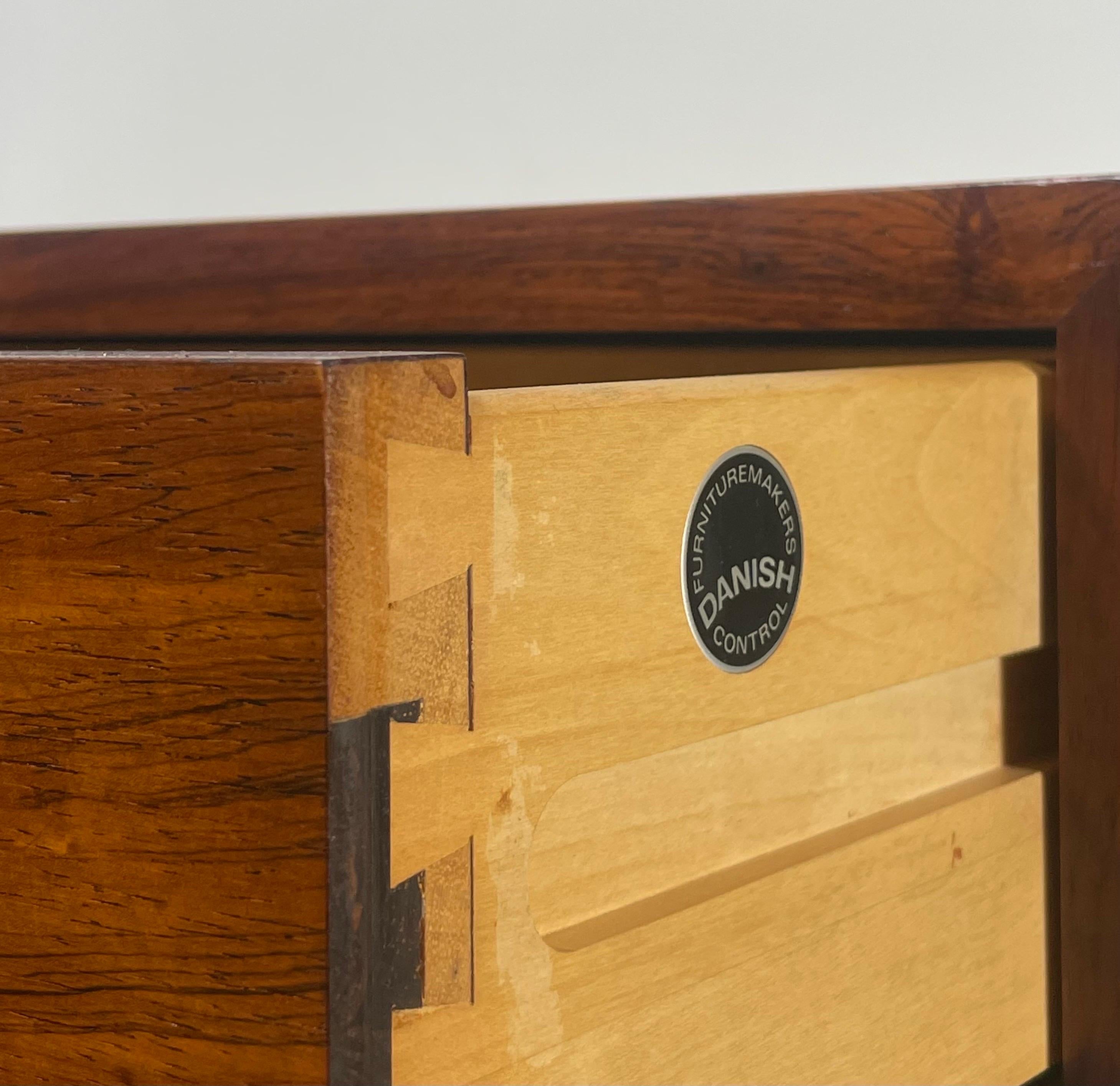 Danish Chest of Drawers in Palisander by Carlo Jensen for Hundevad 1950s For Sale 6