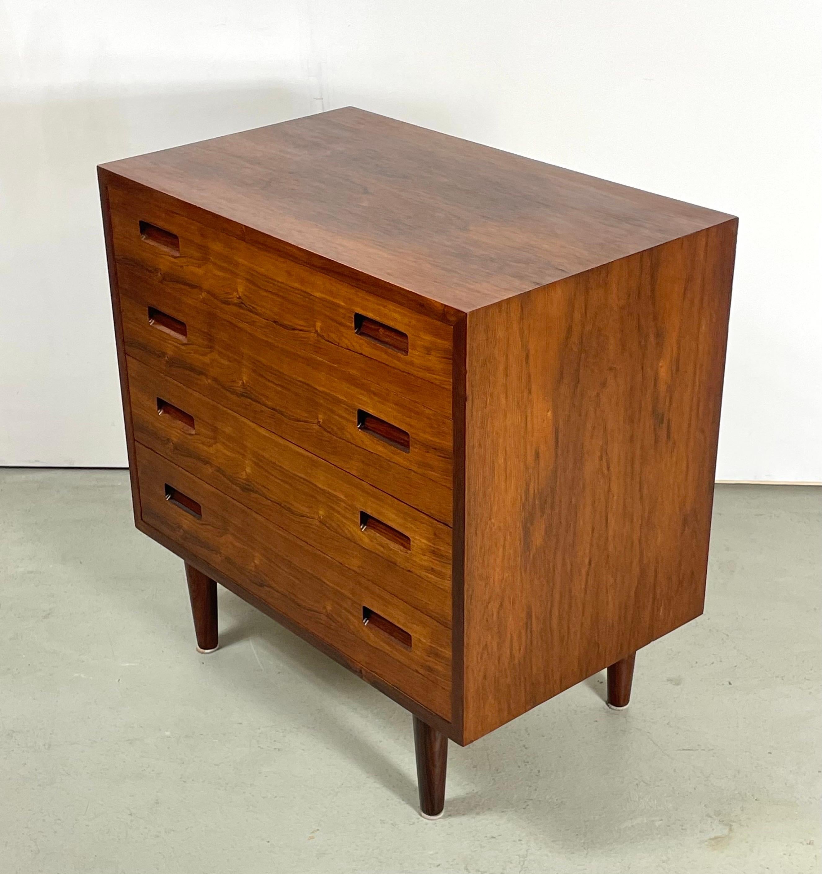 Scandinavian Modern Danish Chest of Drawers in Palisander by Carlo Jensen for Hundevad 1950s For Sale