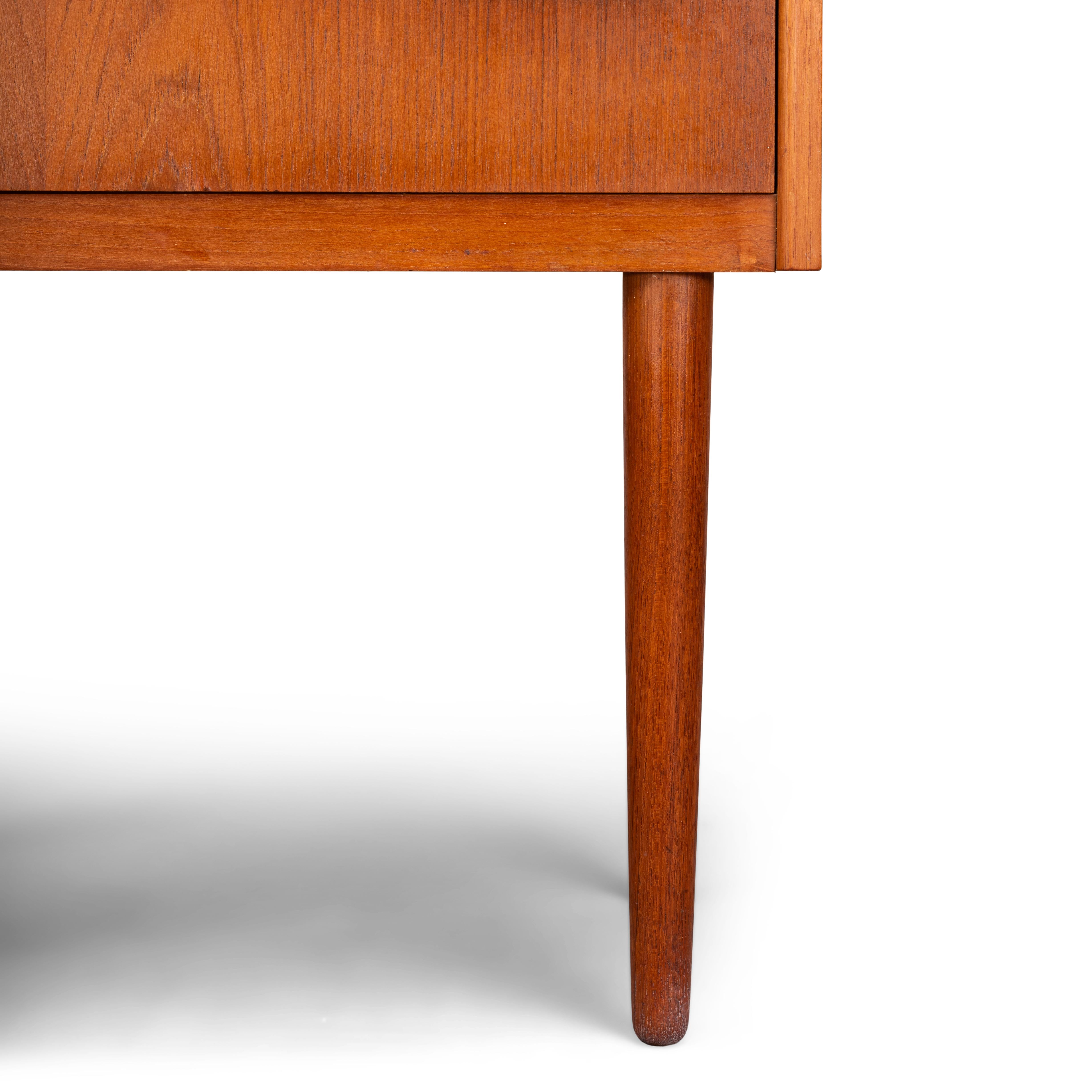 Danish mid-century modern Chest of Drawers in Teak, 1960s In Good Condition In Elshout, NL