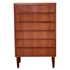 Retro Danish Chest of Drawers in Teak with 6 Drawers