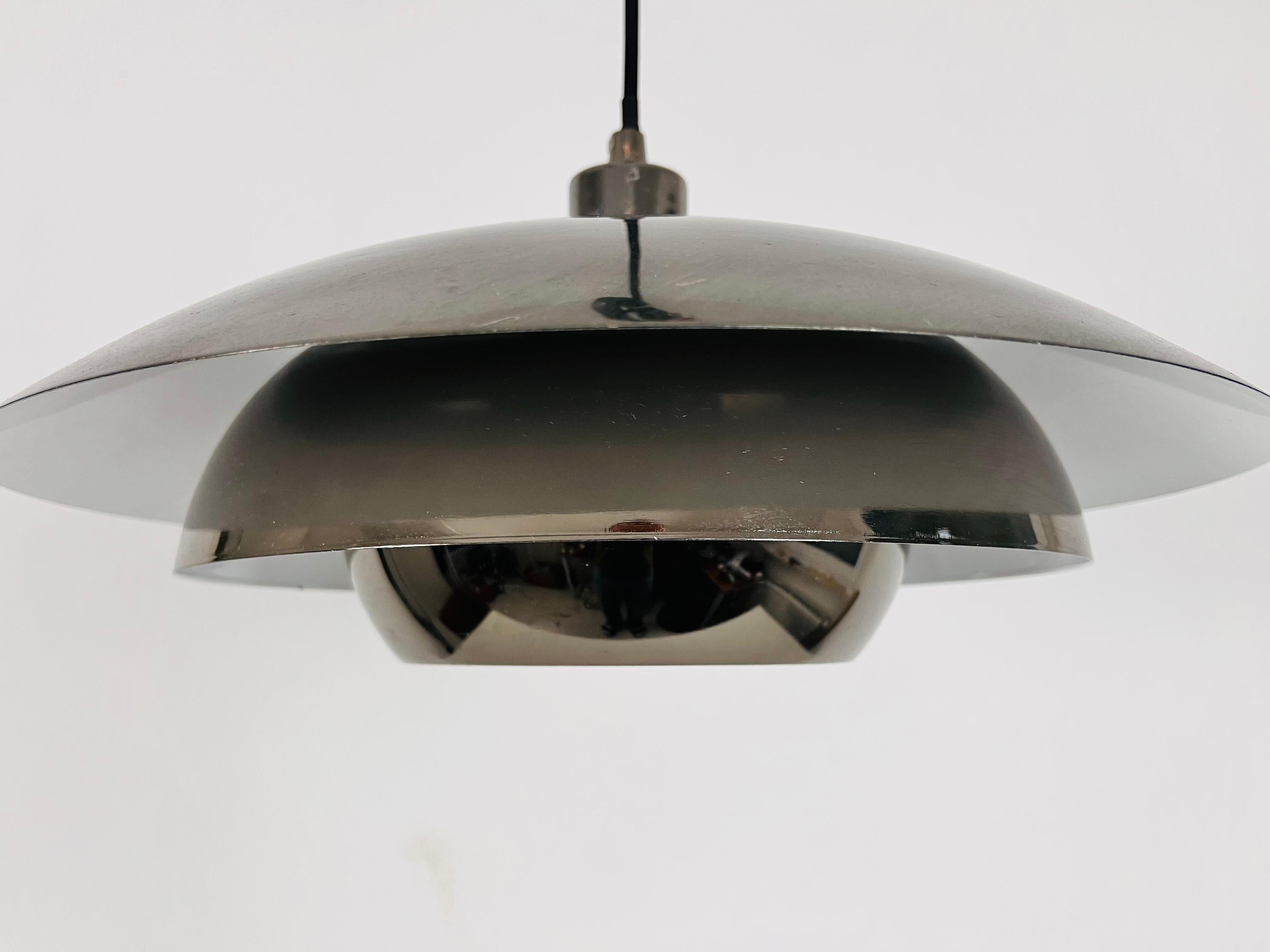 Danish Chrome and Metal Pendant Lamp, 1980s In Good Condition For Sale In Hagenbach, DE