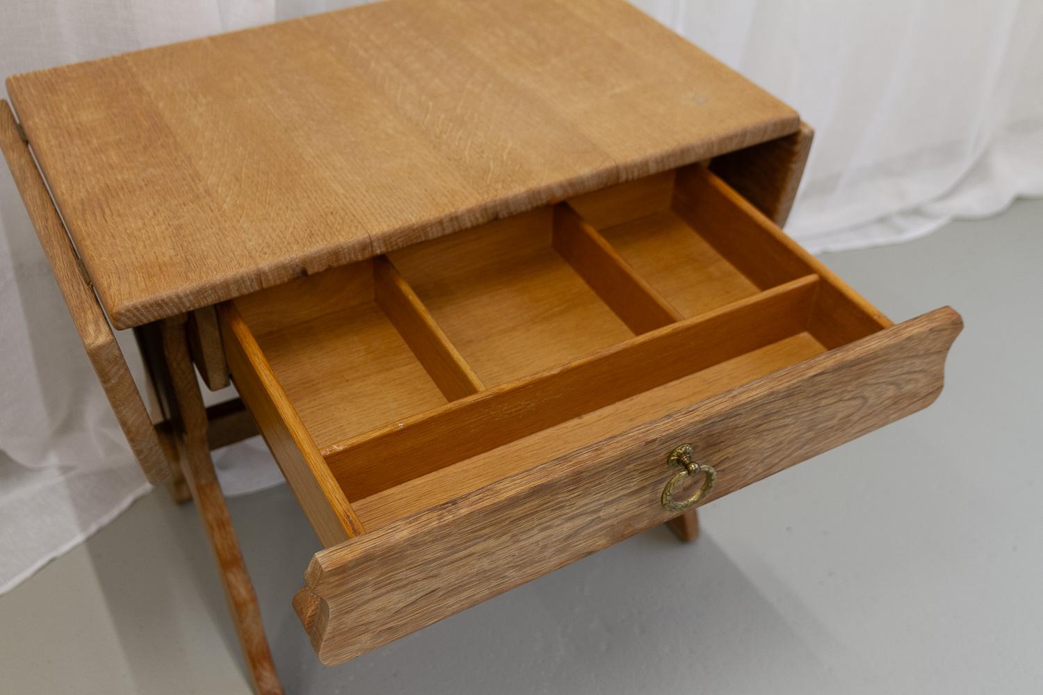 Fin du 20e siècle Table basse ou table à coudre danoise en chêne et rotin, années 1970 en vente