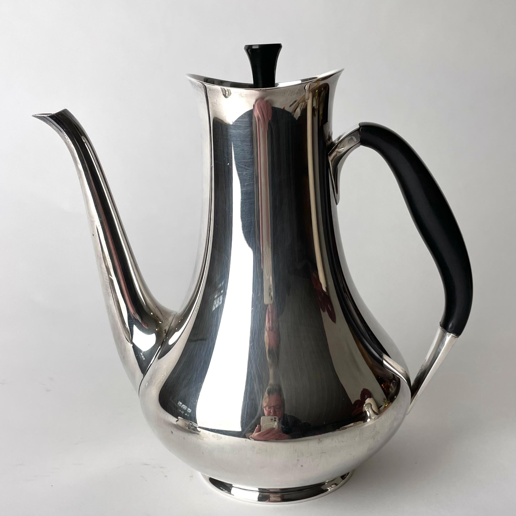 Danish Coffee set of three parts in Silver by Hans Bunde for Cohr In Good Condition For Sale In Knivsta, SE