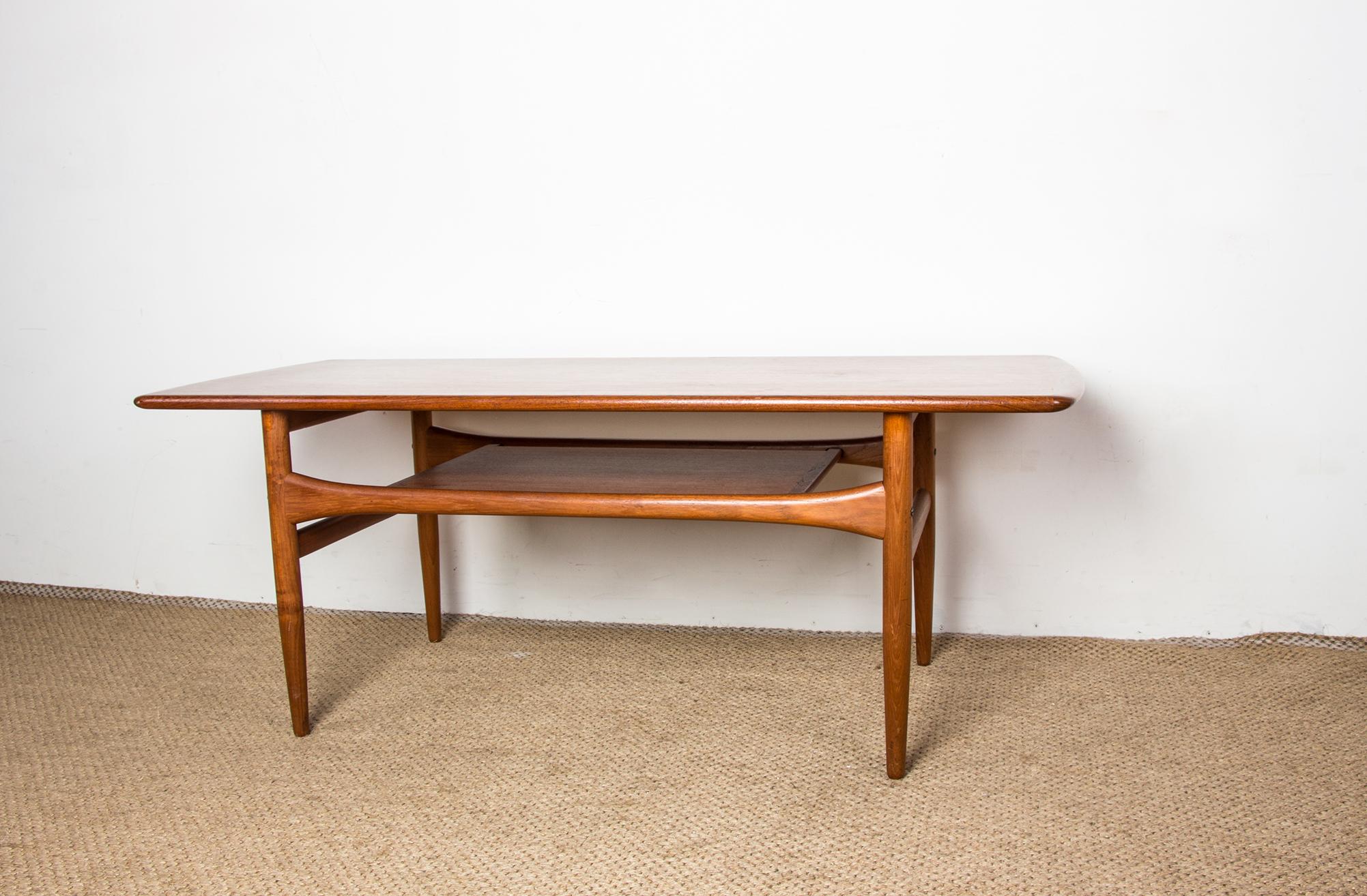 Mid-20th Century Danish coffee table, 2 levels, in Teak by Robert Christensen for Arrebo Mobler.