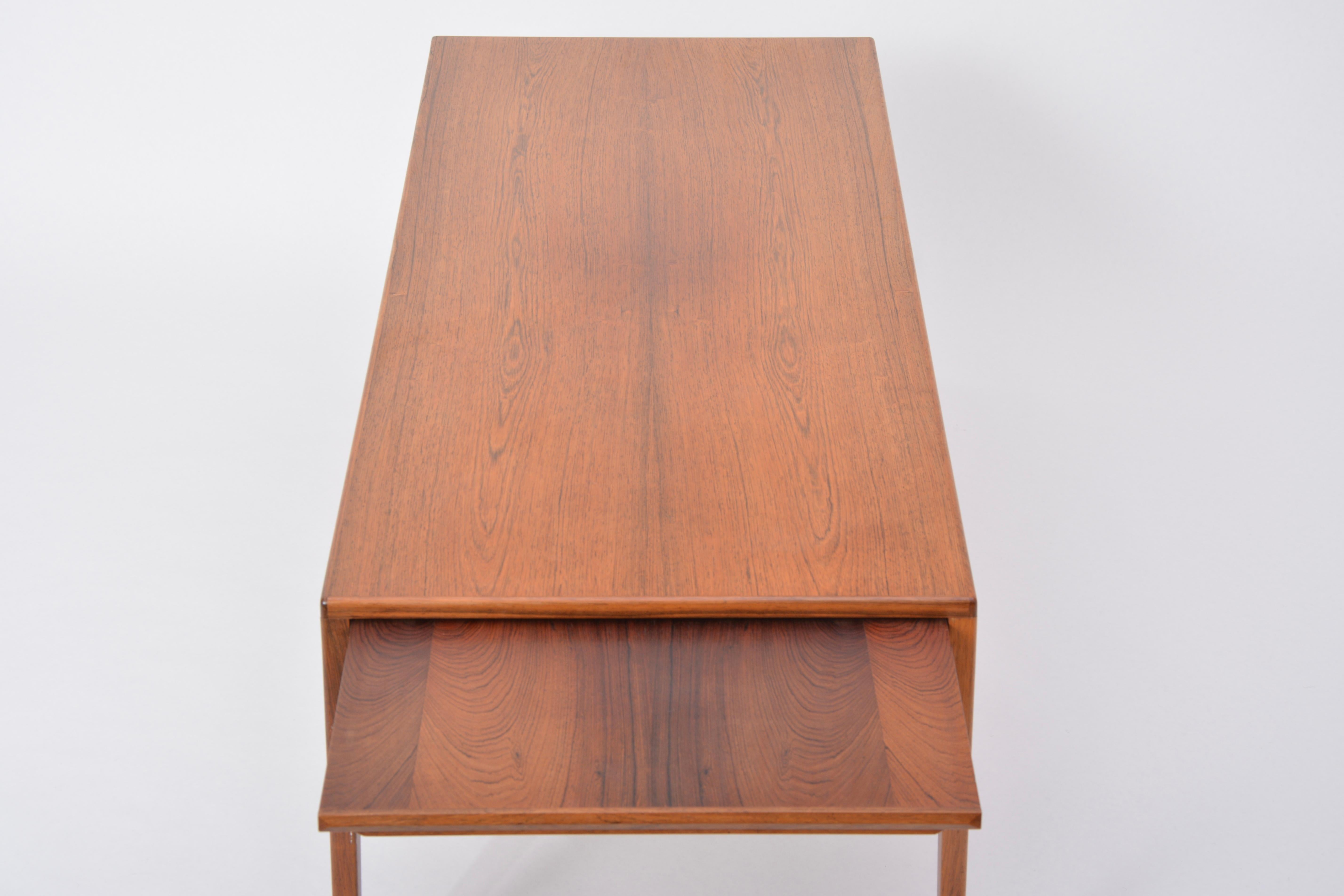 Extendable Danish Mid-Century Modern coffee table by Johannes Andersen 4