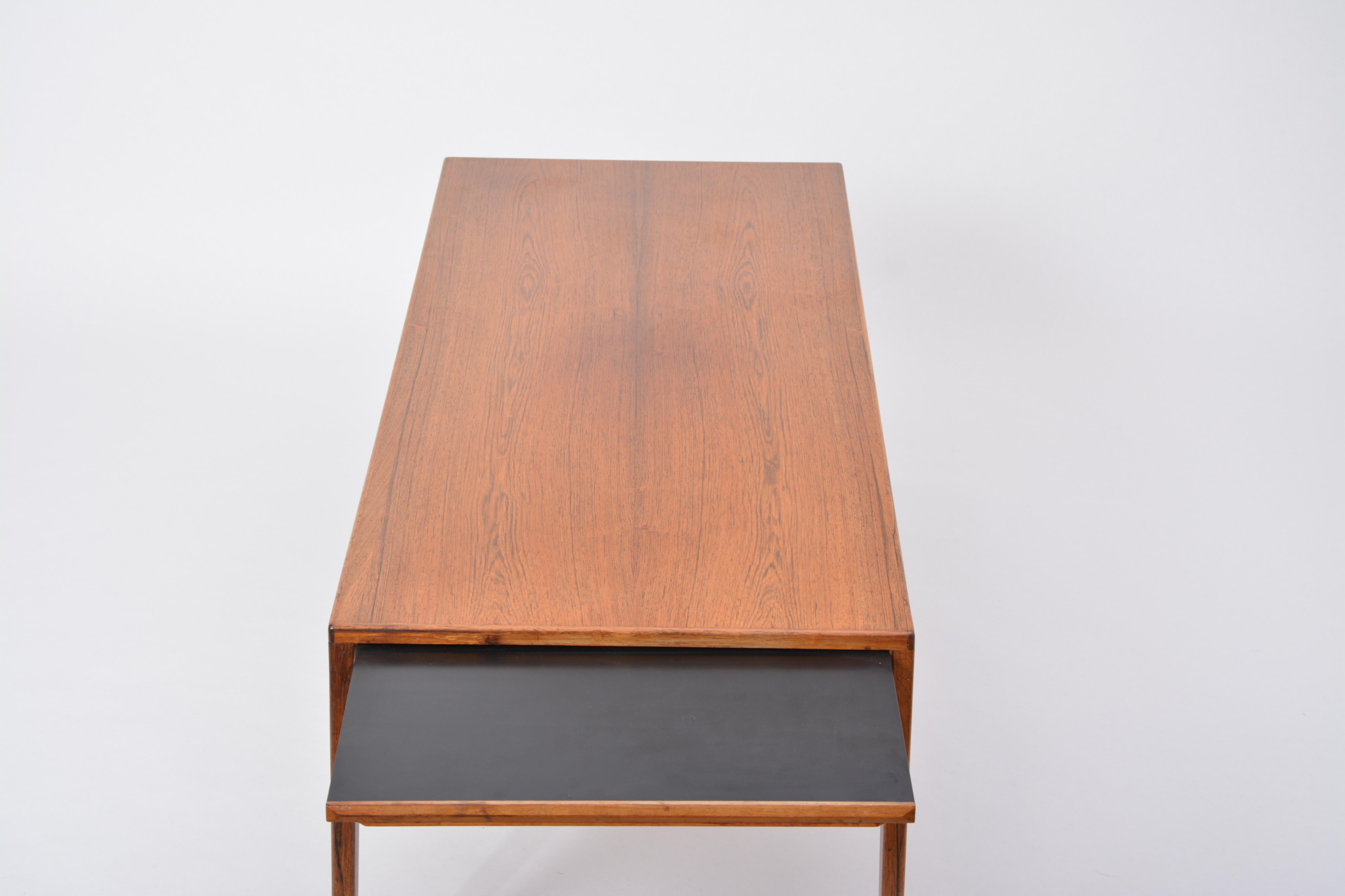 Extendable Danish Mid-Century Modern coffee table by Johannes Andersen 7