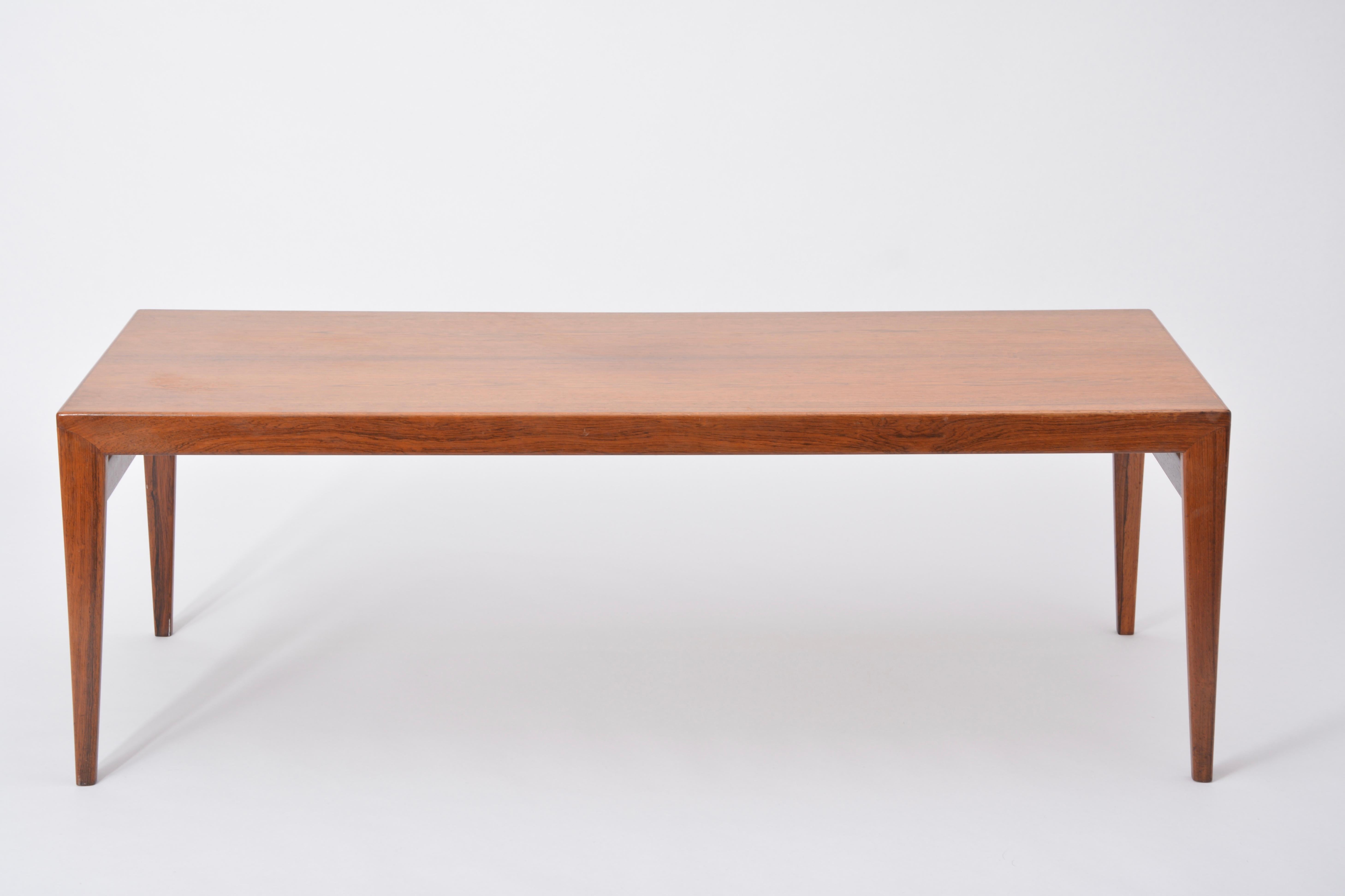 Wood Extendable Danish Mid-Century Modern coffee table by Johannes Andersen