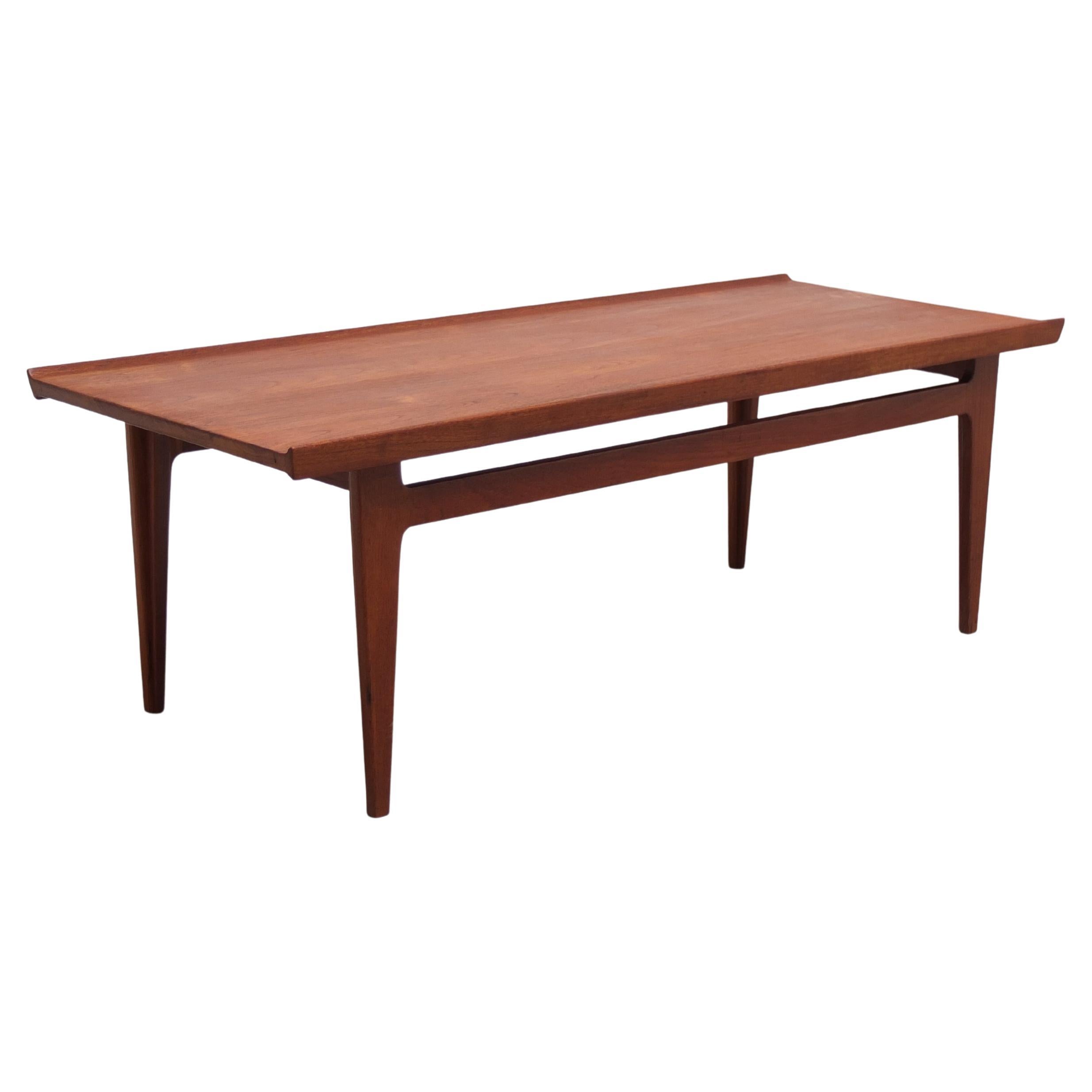 Dänischer Couchtisch aus massivem Teakholz von Finn Juhl für France & Son, 1960er Jahre im Angebot