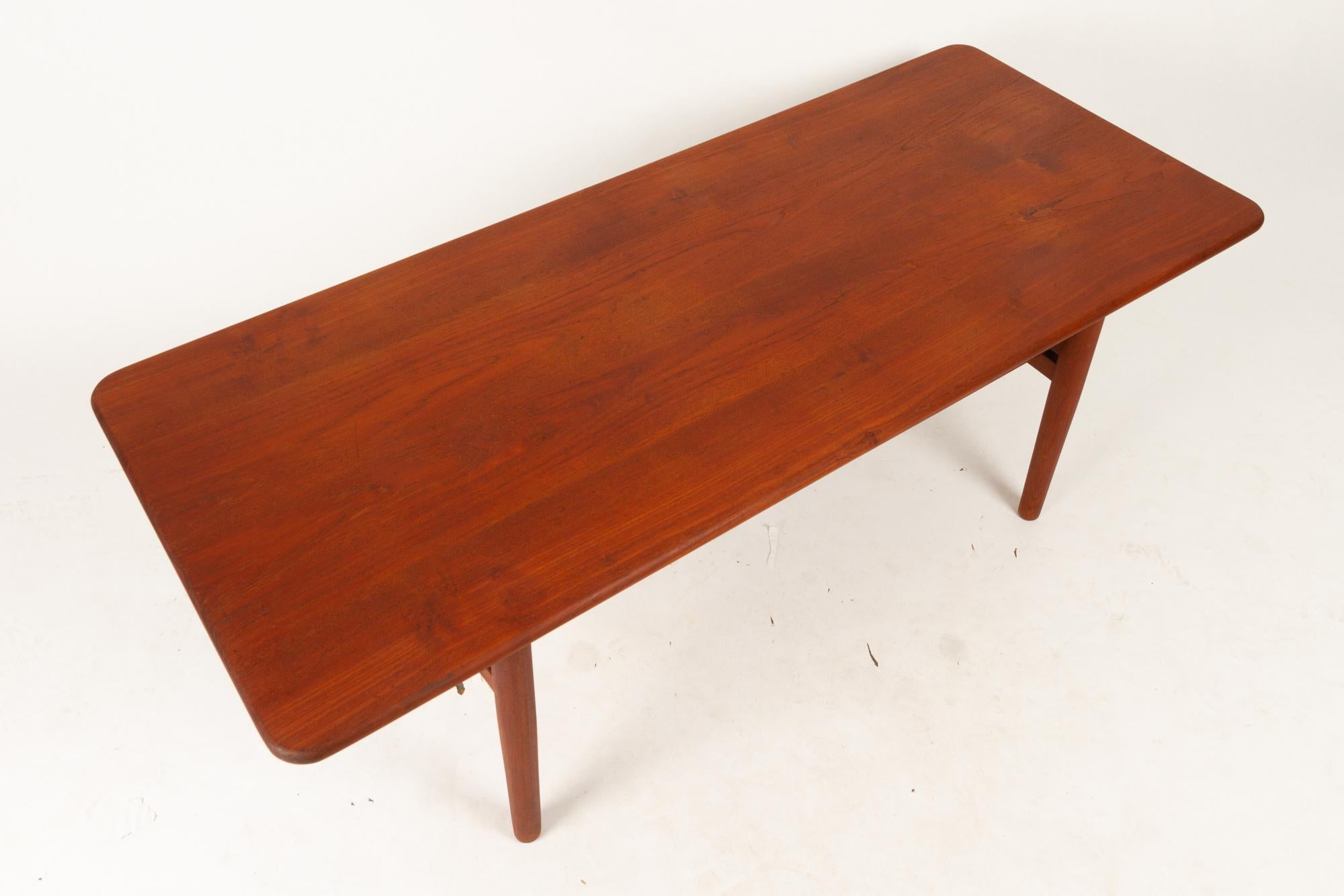 Danish Coffee Table in Solid Teak by Ib Kofod-Larsen, 1950s For Sale 7